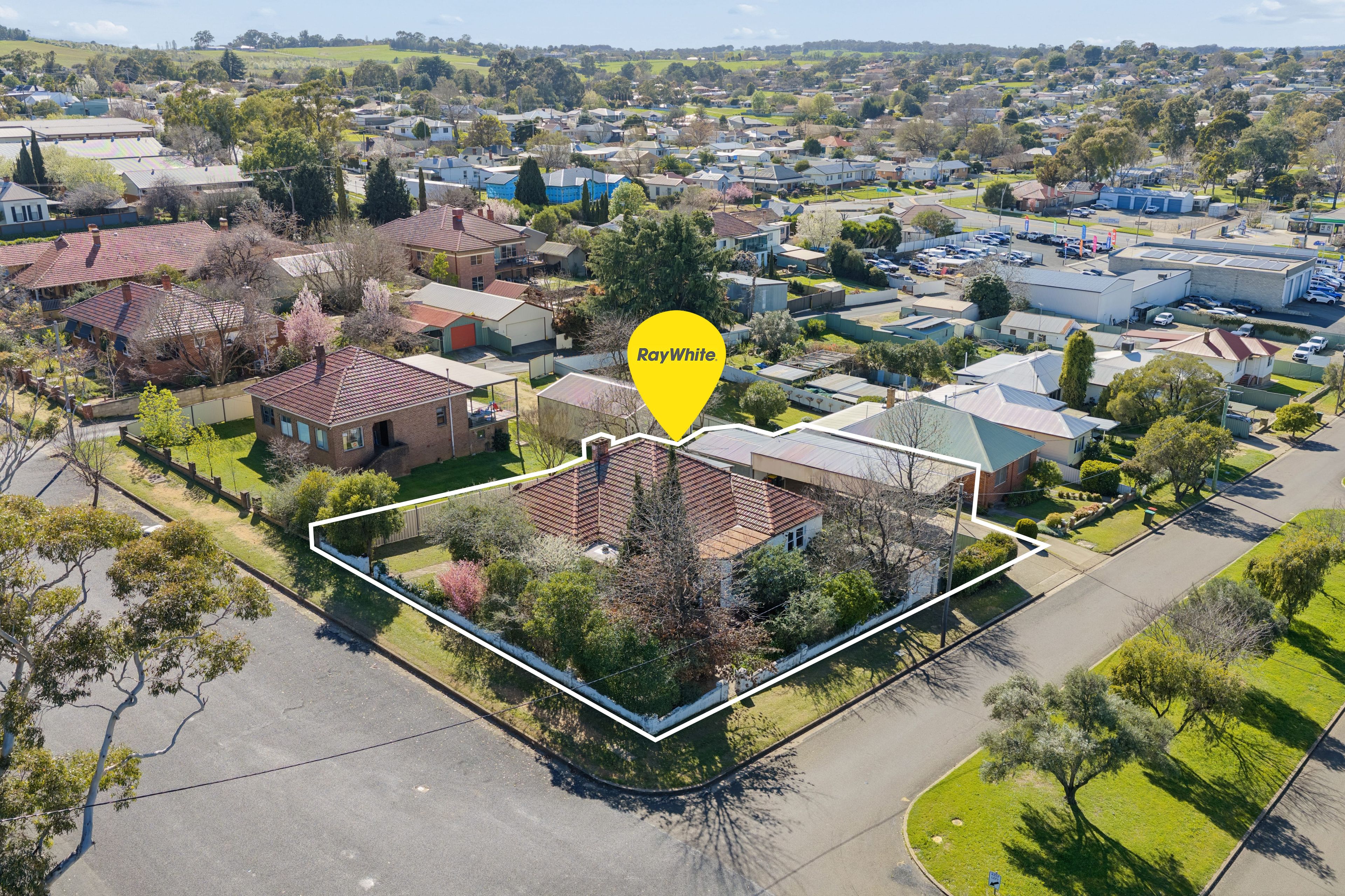 8 Lynch Street — photo from Ray White Young