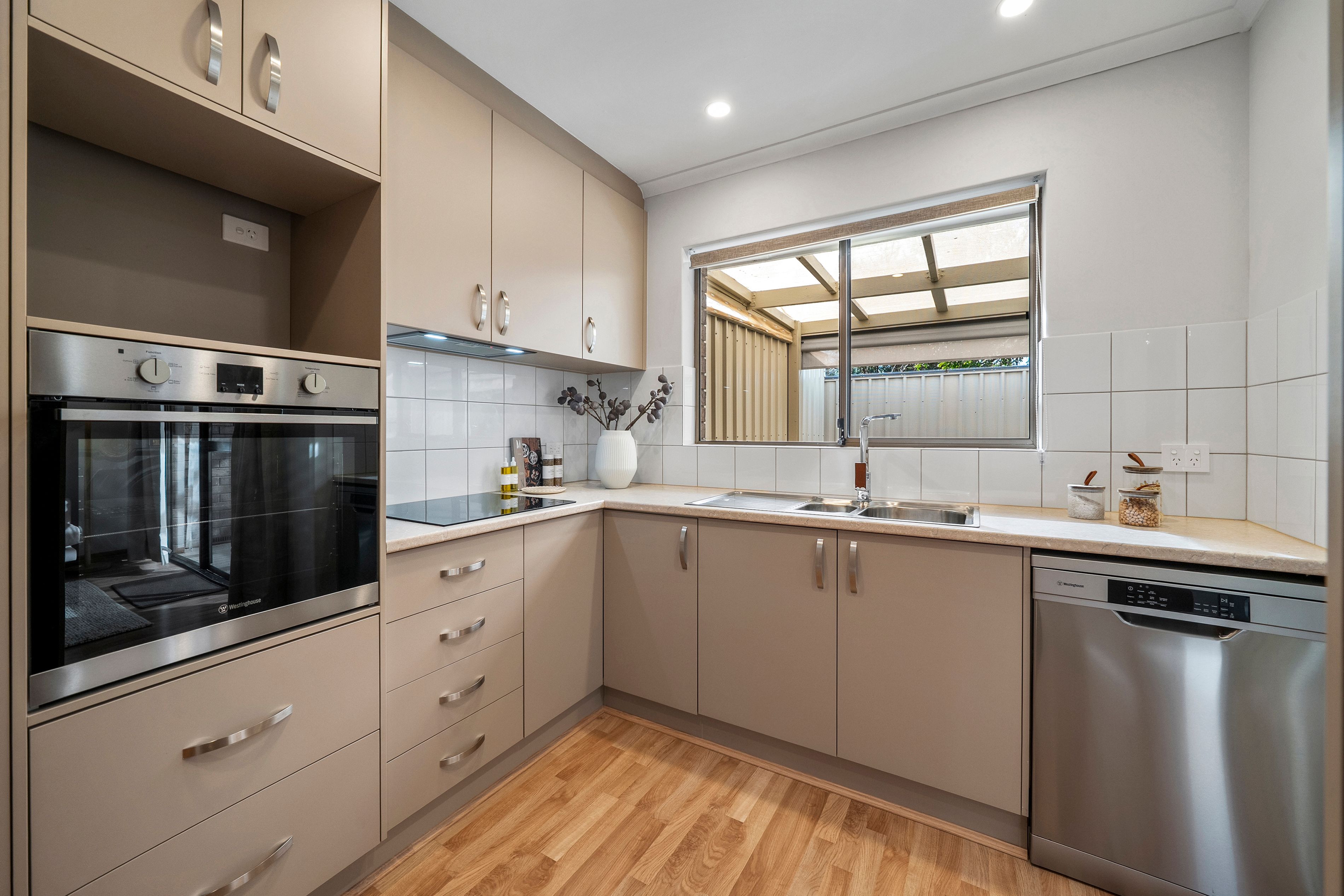 5/2 Sandford Street — photo 8 of 15