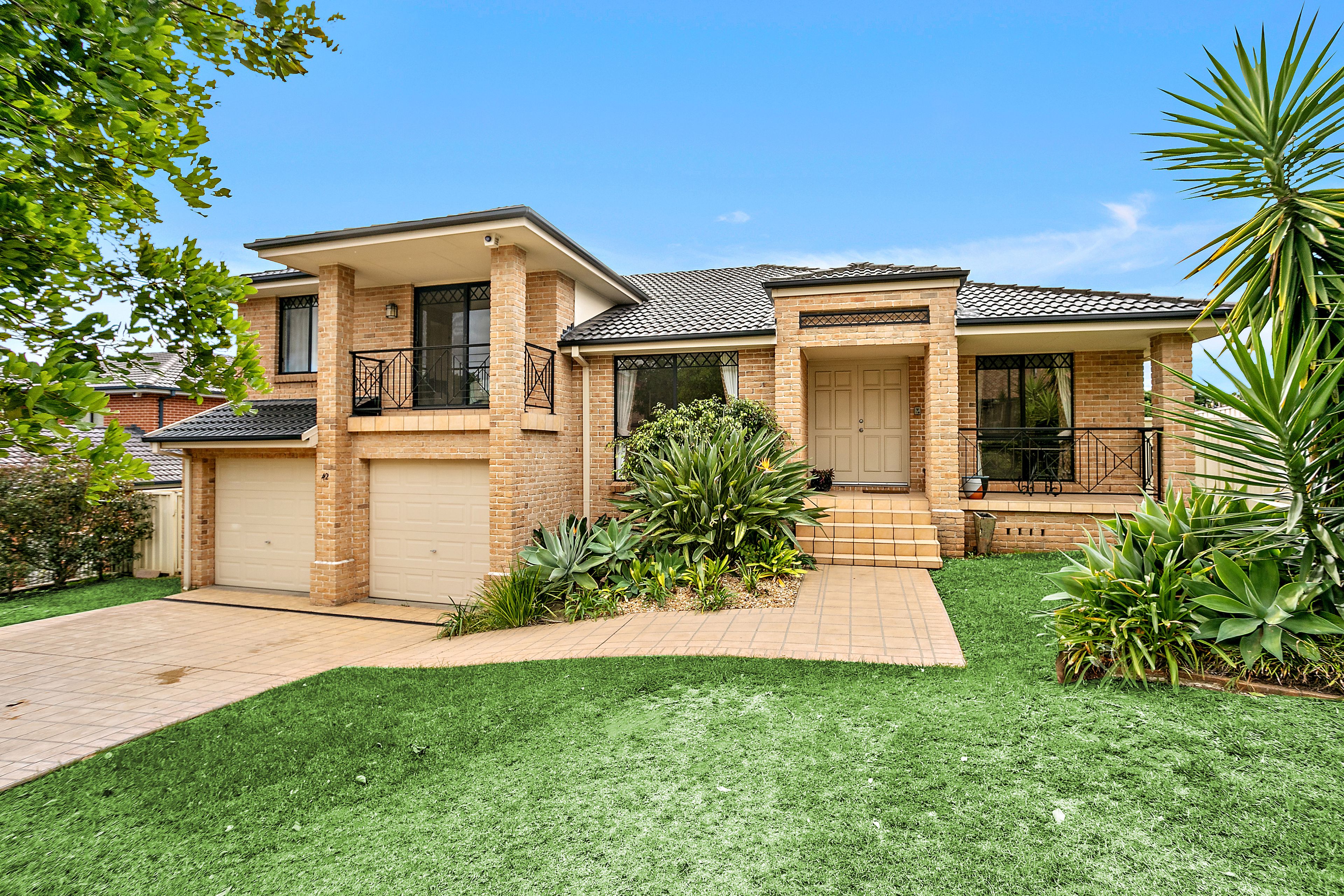 42 Eucumbene Avenue
