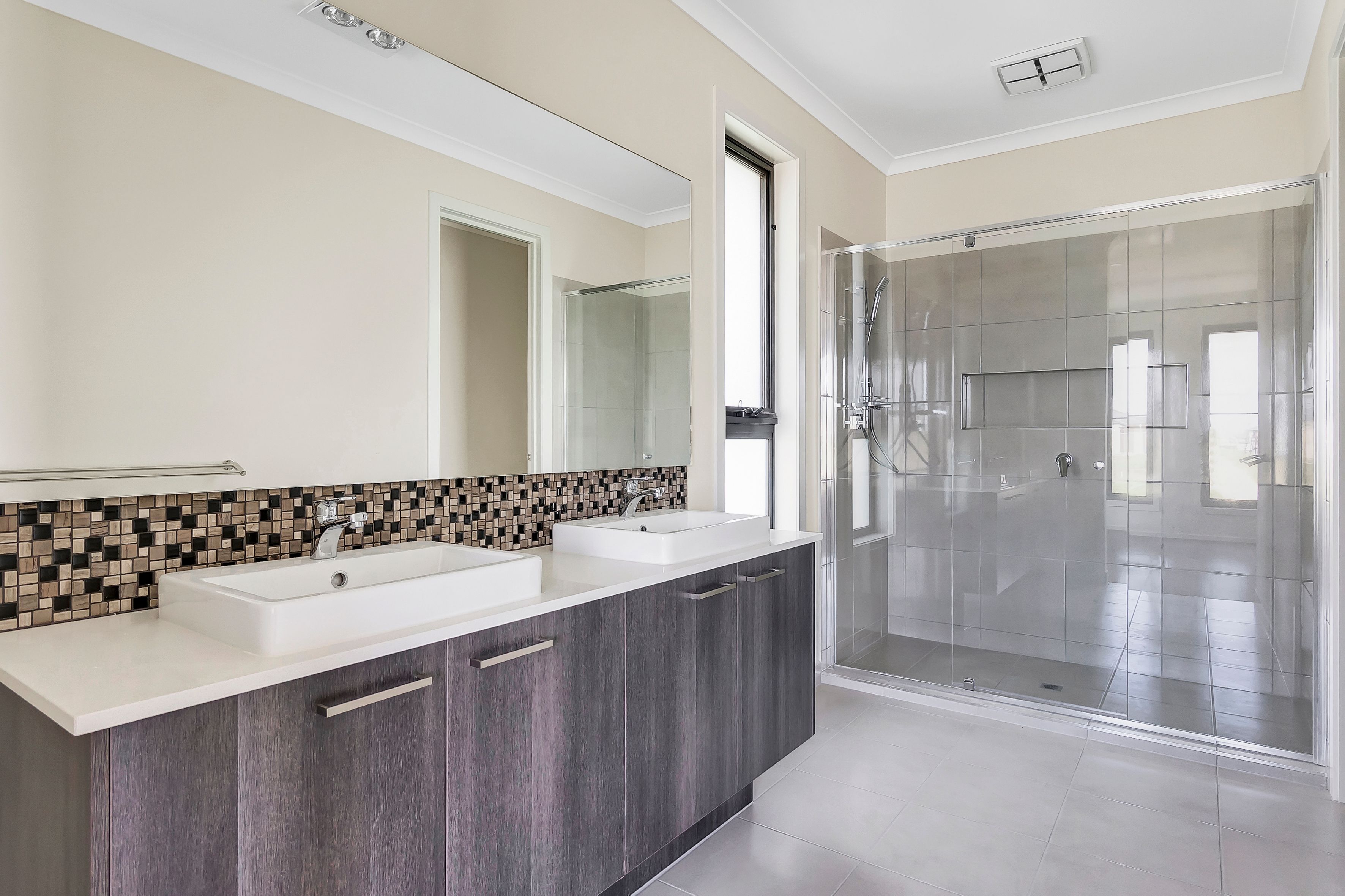 9 Buttermint Crescent, Manor Lakes, VIC 3024