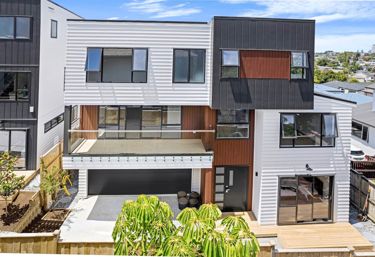 28B Dallinghoe Crescent, Milford, North Shore City