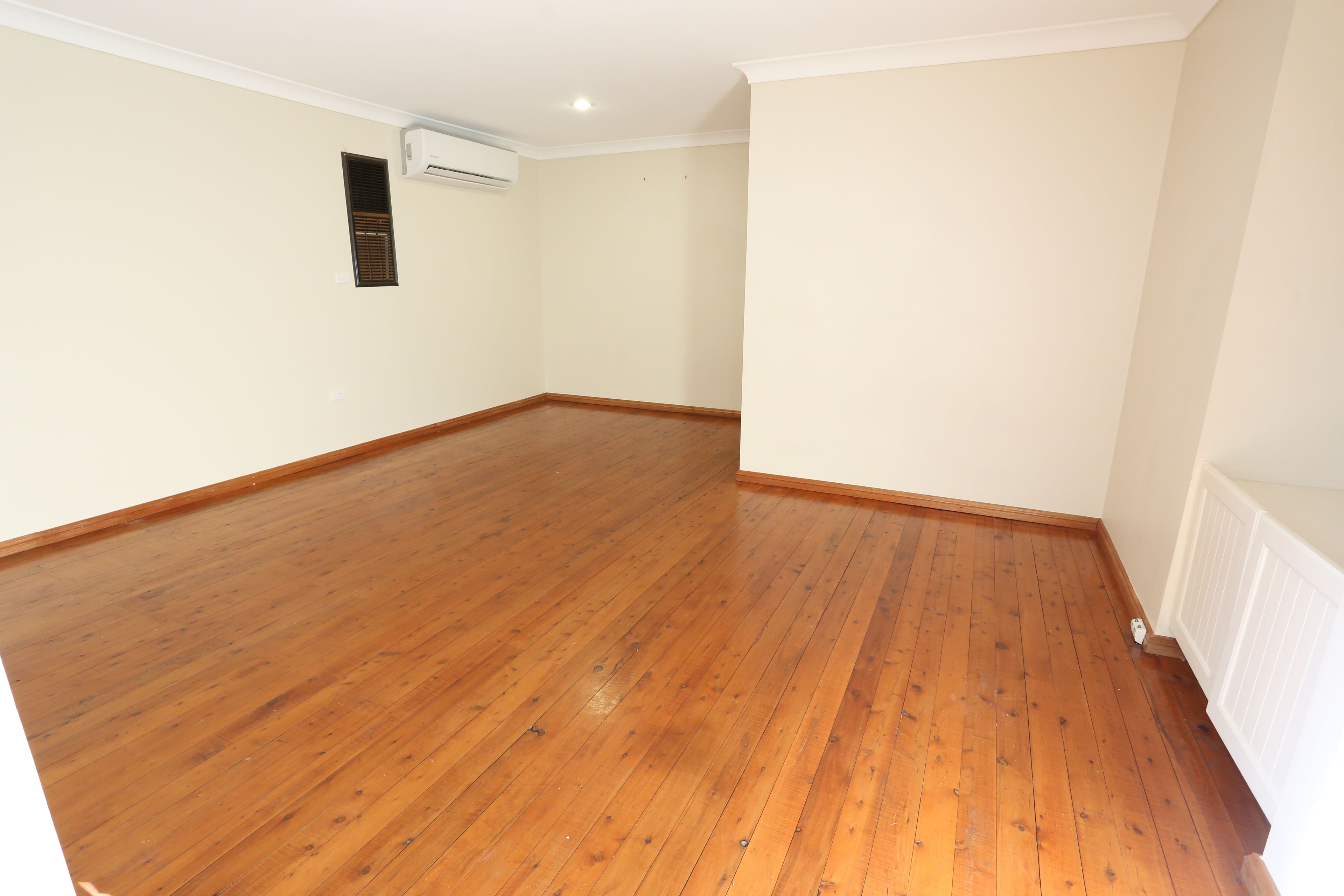 30 Brockamin Drive, South Penrith, NSW 2750