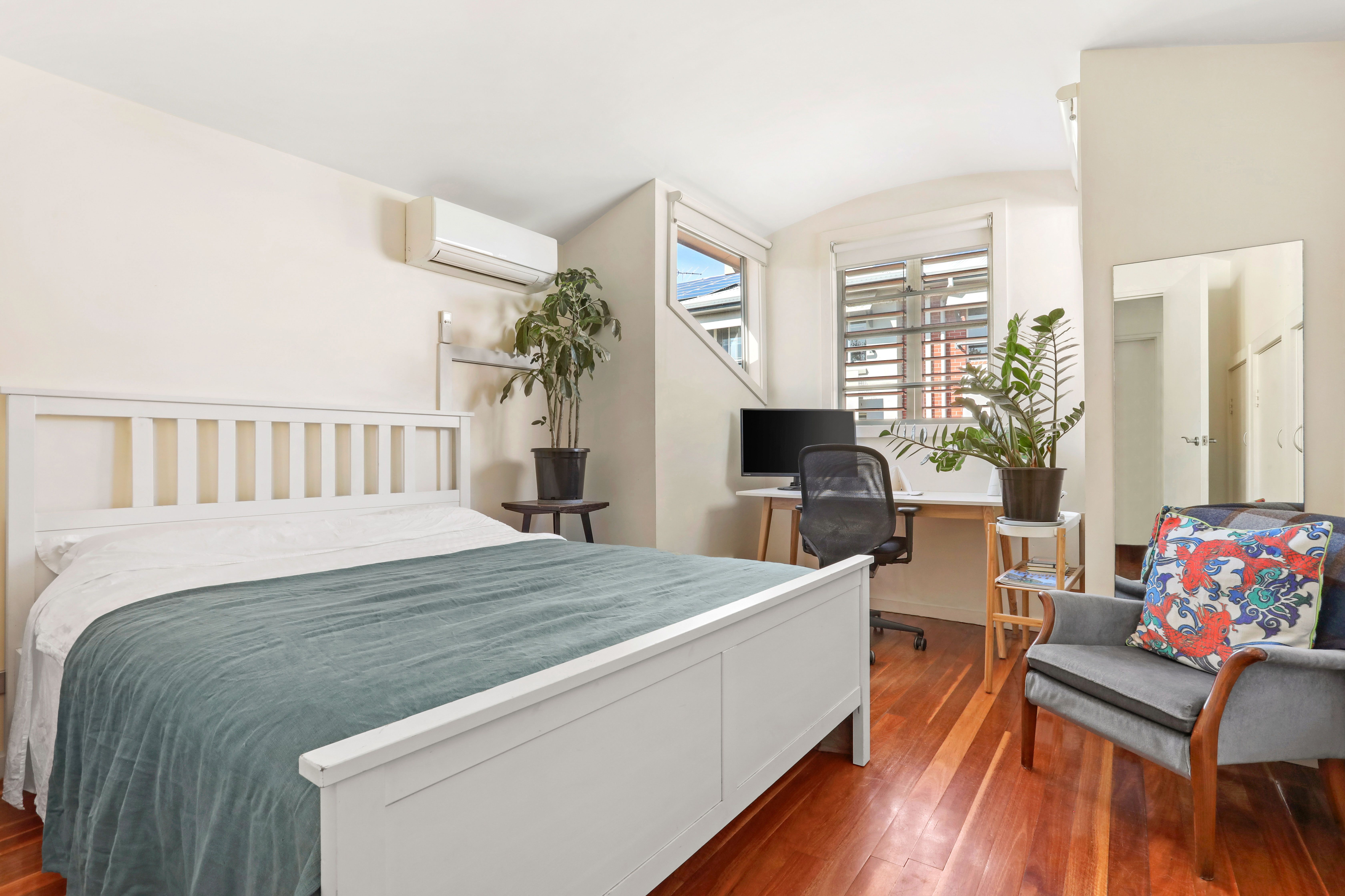 2-37-langlee-avenue-waverley-nsw-2024-sold-apartment-unlimited