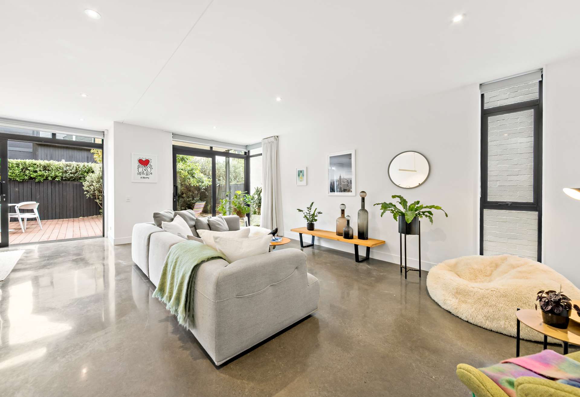 6 Nevill Road photo 2