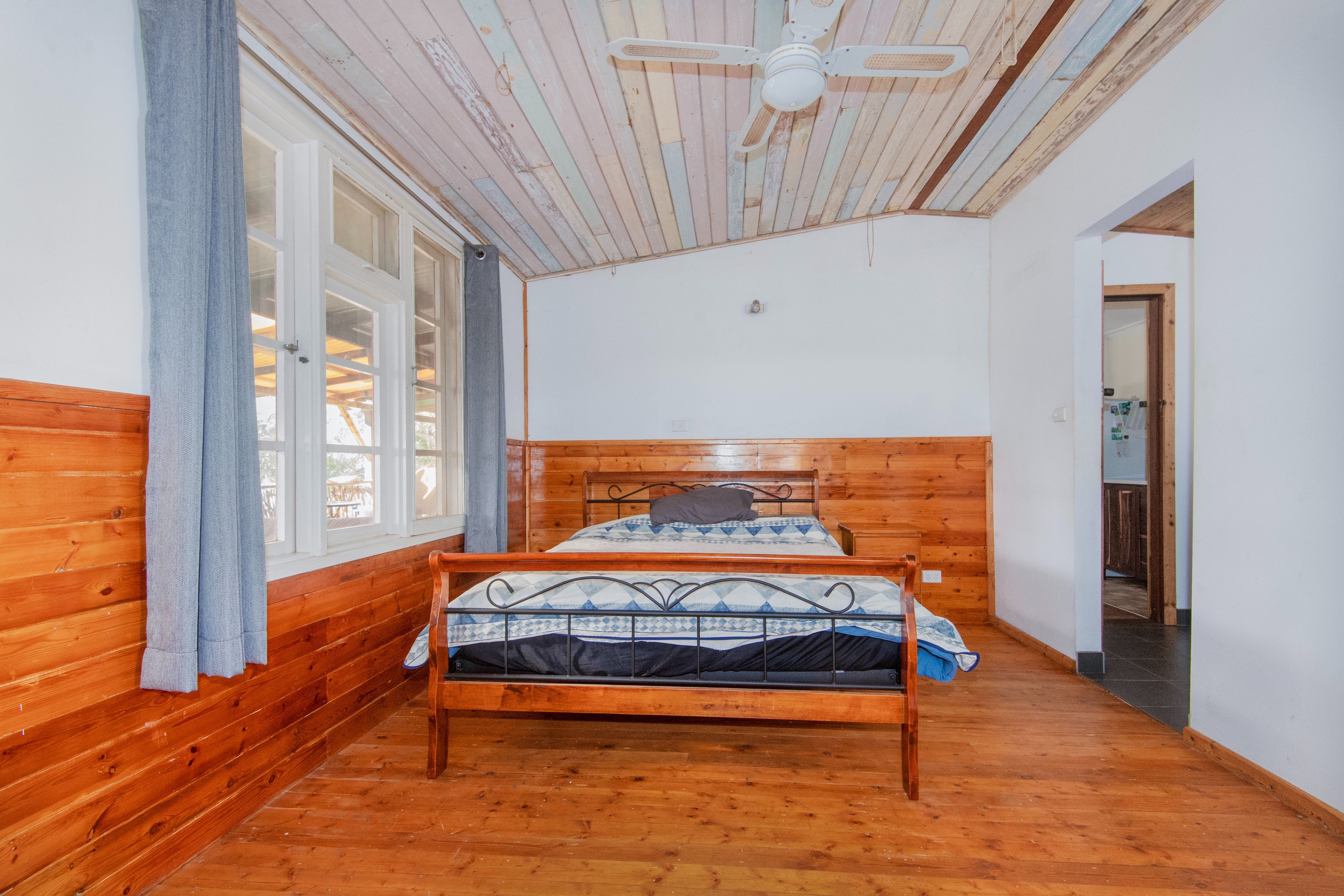 28 Bateman Street — photo 3 of 26