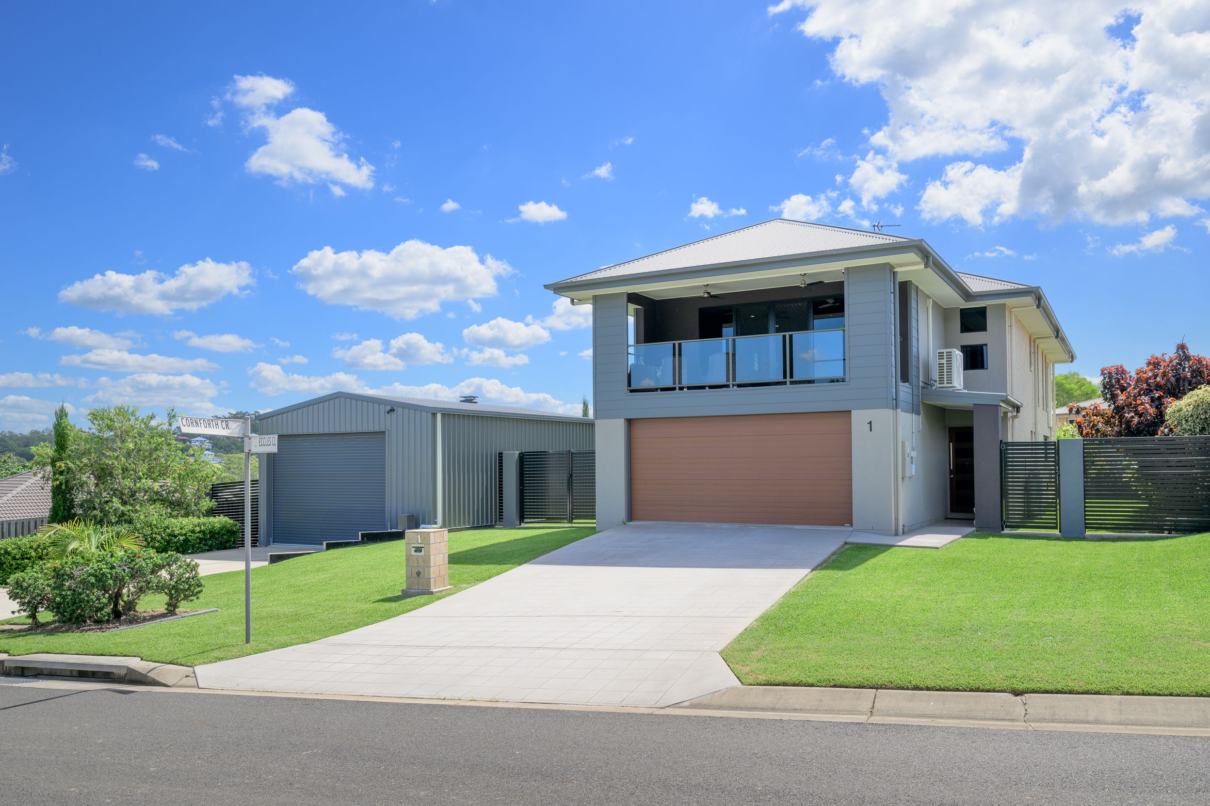 1 Eccles Close, Kirkwood QLD 4680