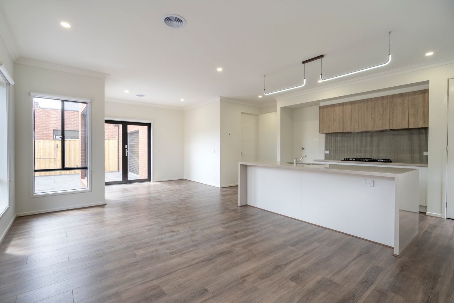 25 Lonsdale Parade, Donnybrook, VIC 3064
