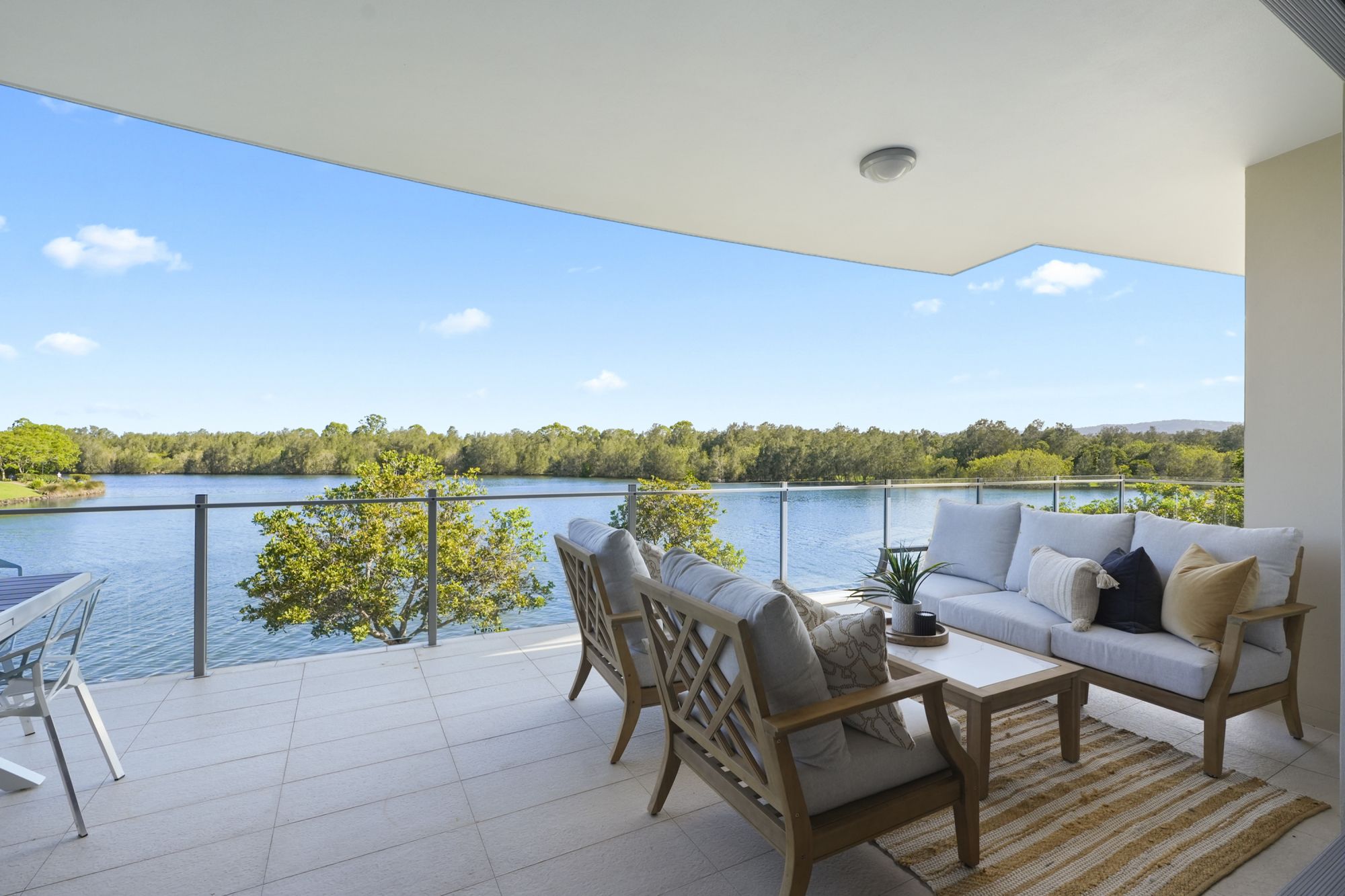 3046 Quay South Drive, Carrara QLD 4211