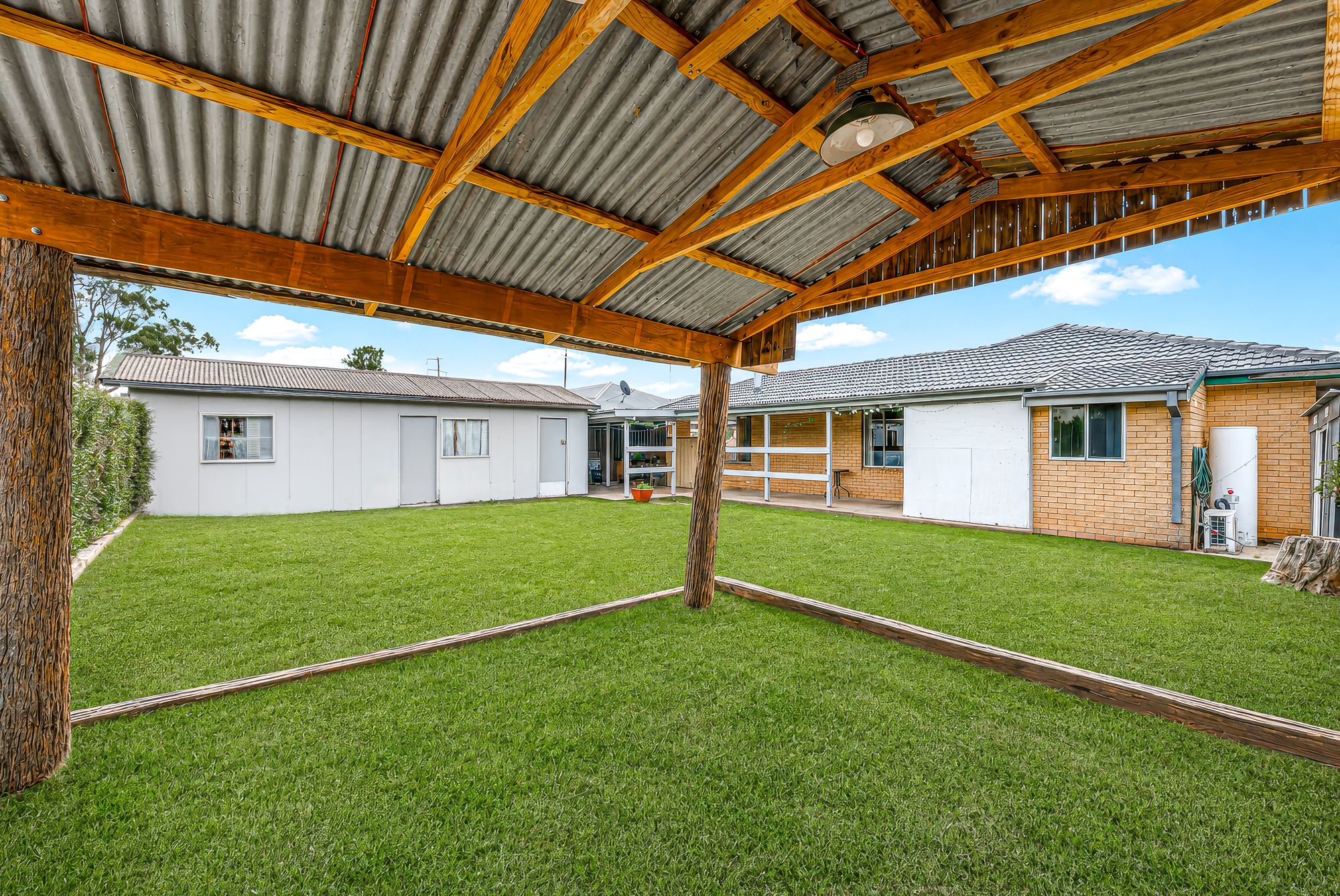 4 Roebuck Road — photo 13 of 16