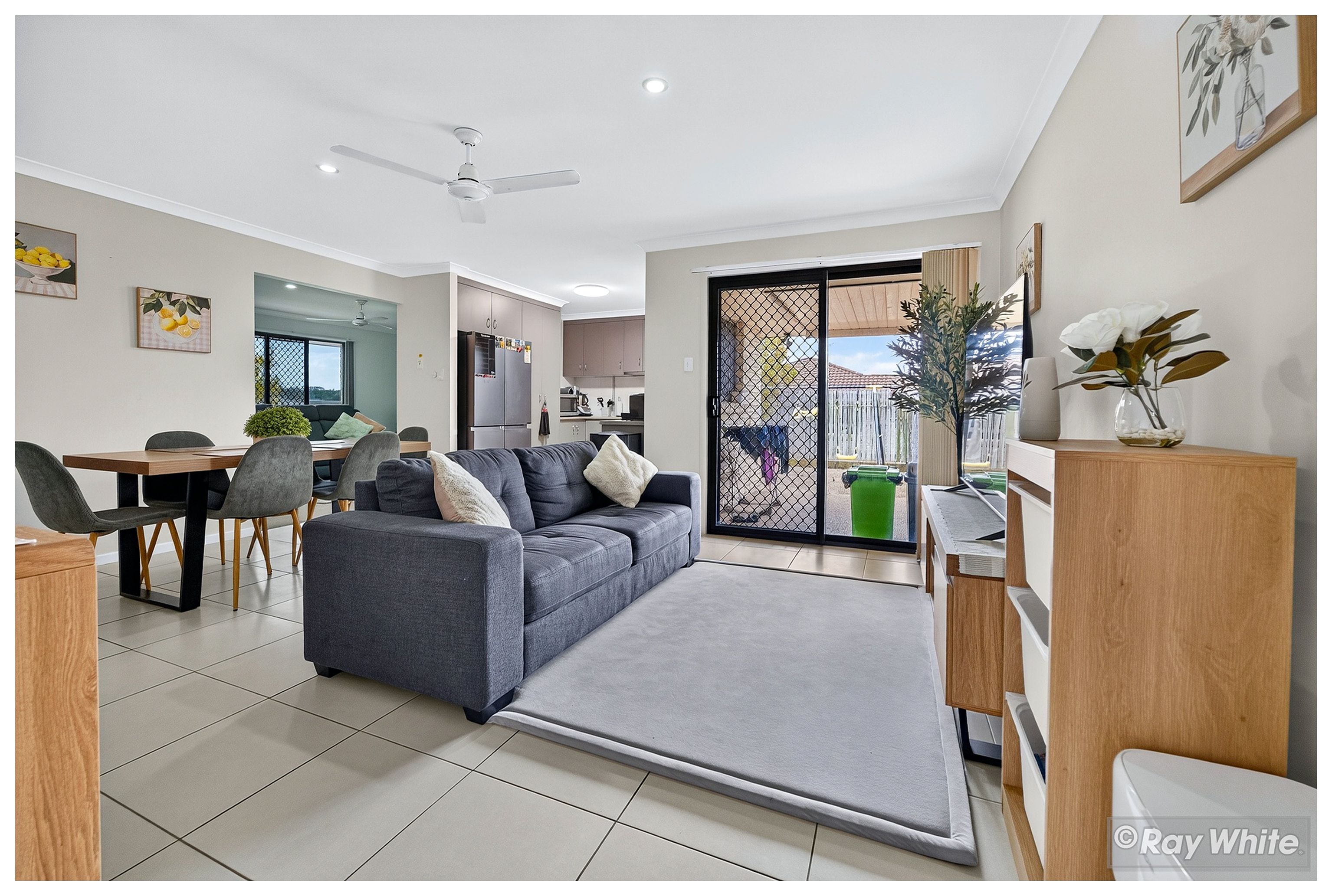 19 Doongarra Crescent — photo 8 of 30