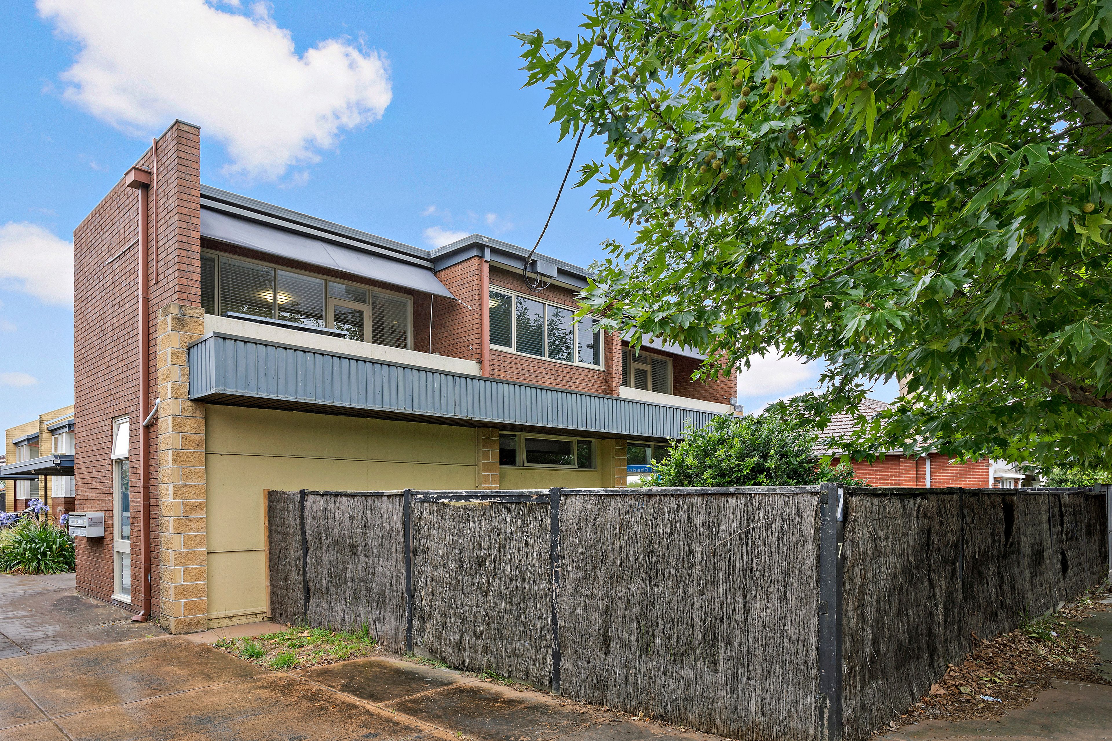 7 Warrigal Road, Hughesdale VIC 3166