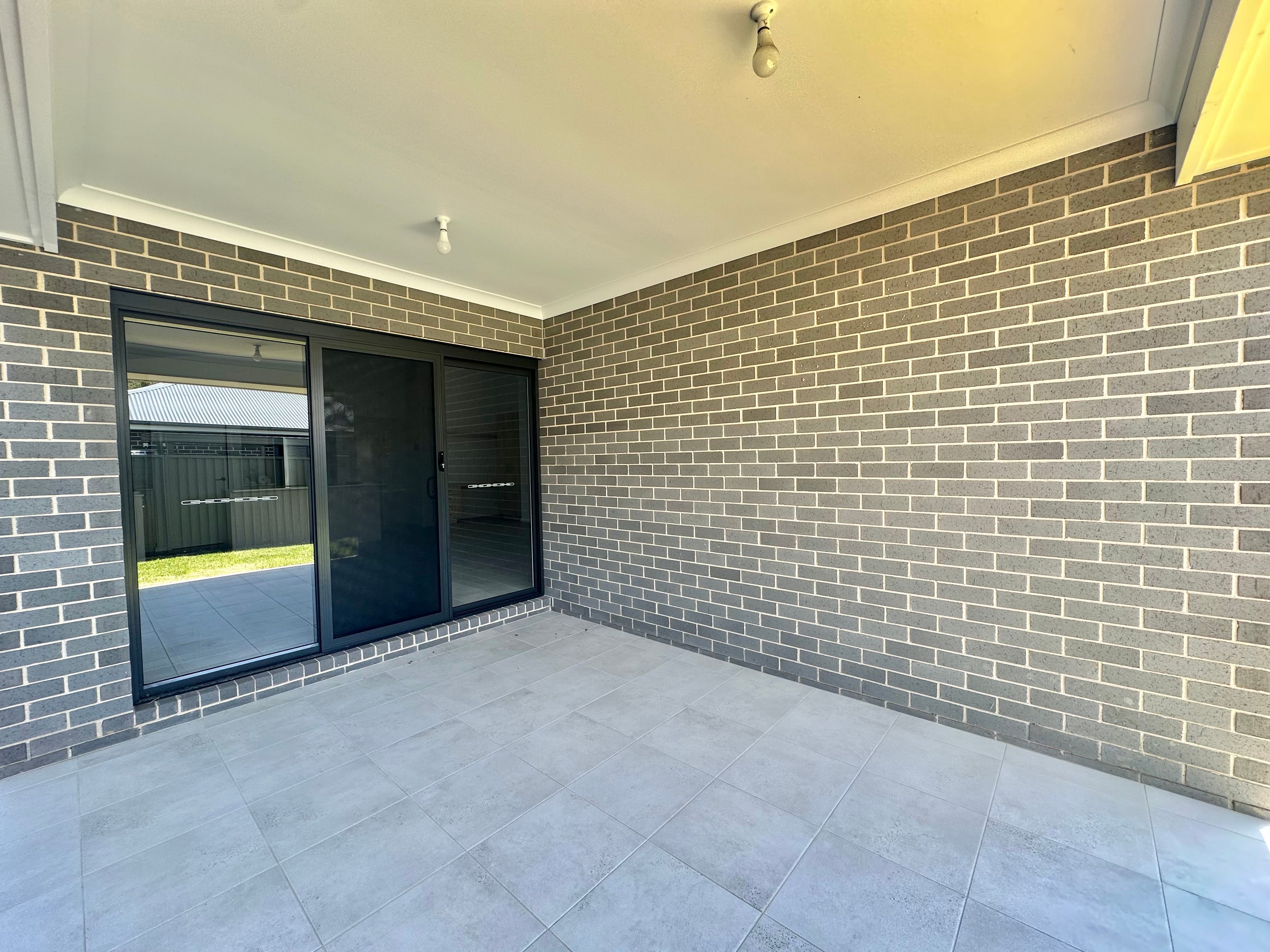 16 Gray Street — photo 10 of 11