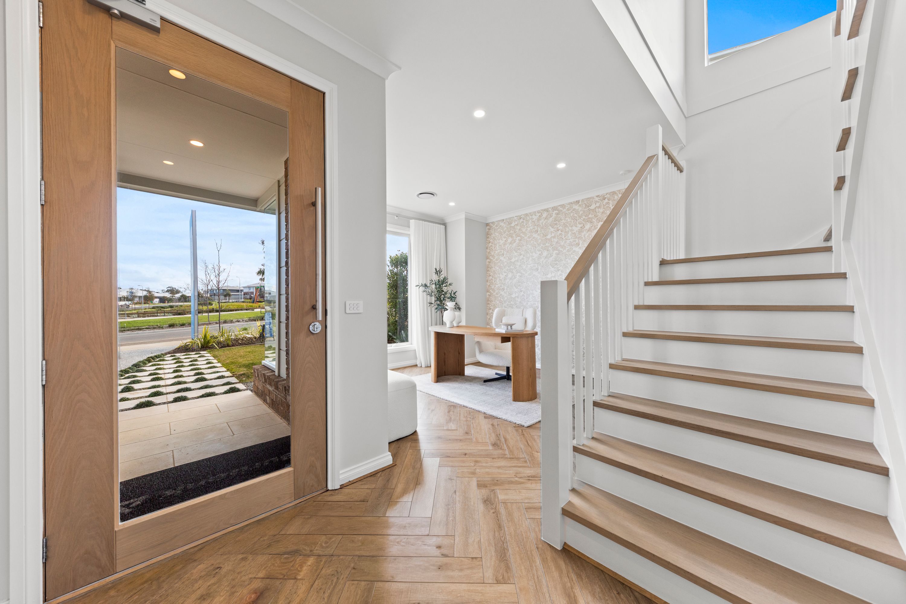 58 Apsley Parkway — photo 10 of 30