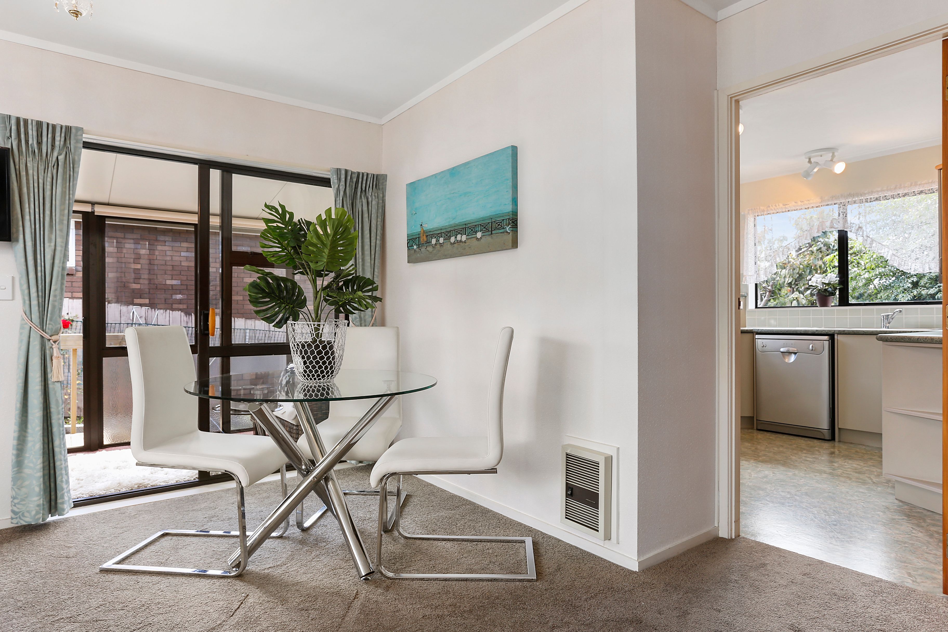 6 Tate Grove, Half Moon Bay, Manukau City