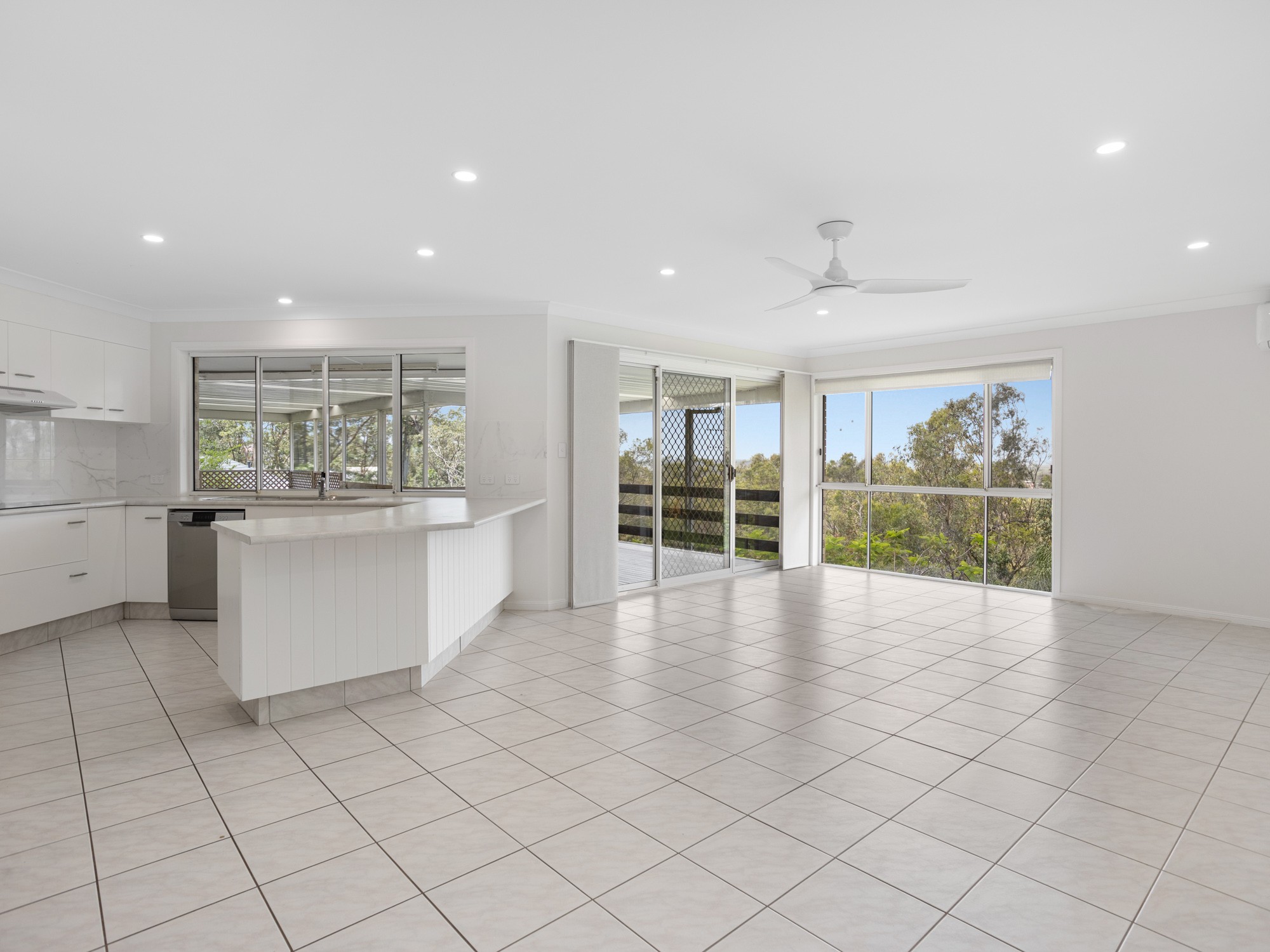 82 Tamworth Drive, Helensvale, QLD 4212