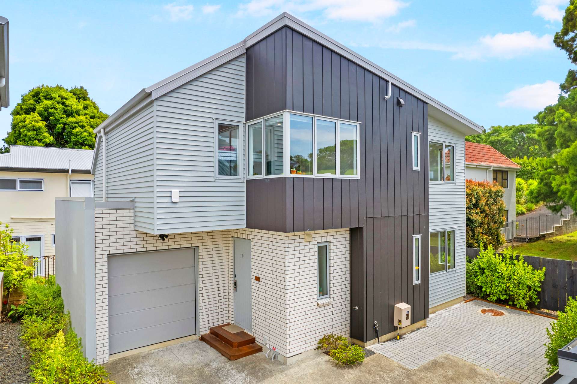 34D Dexter Avenue photo 0