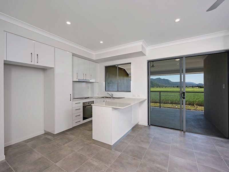 2/211-213 Kamerunga Road, Freshwater, QLD 4870