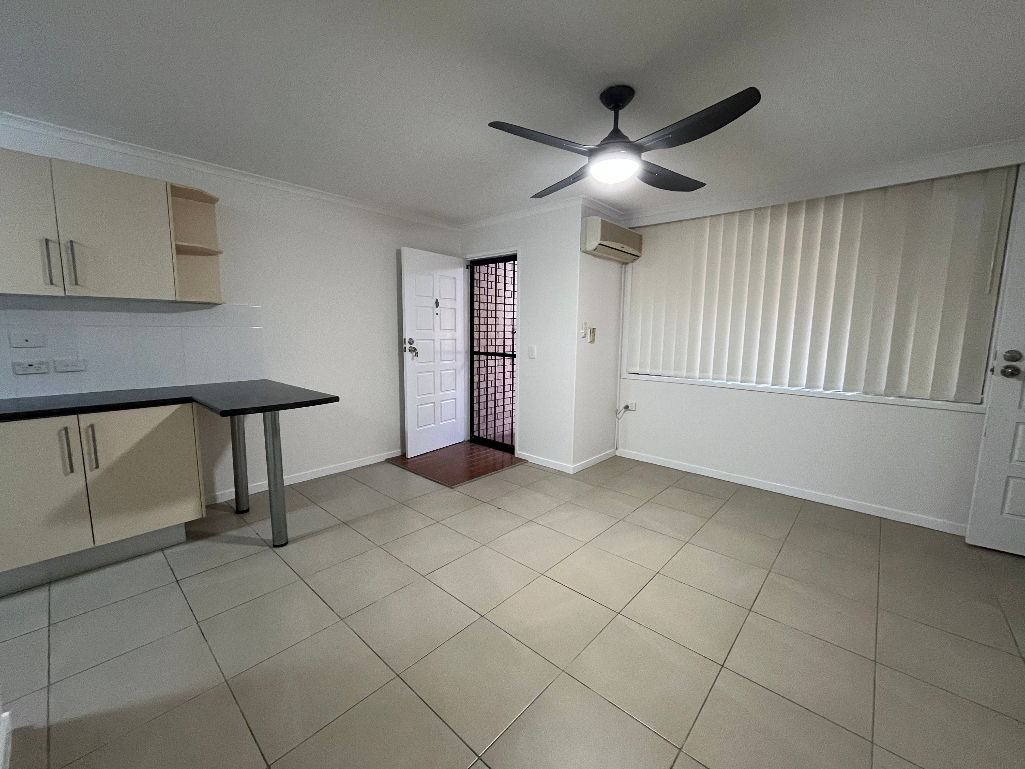 3/173 Muir Street, Labrador, QLD 4215