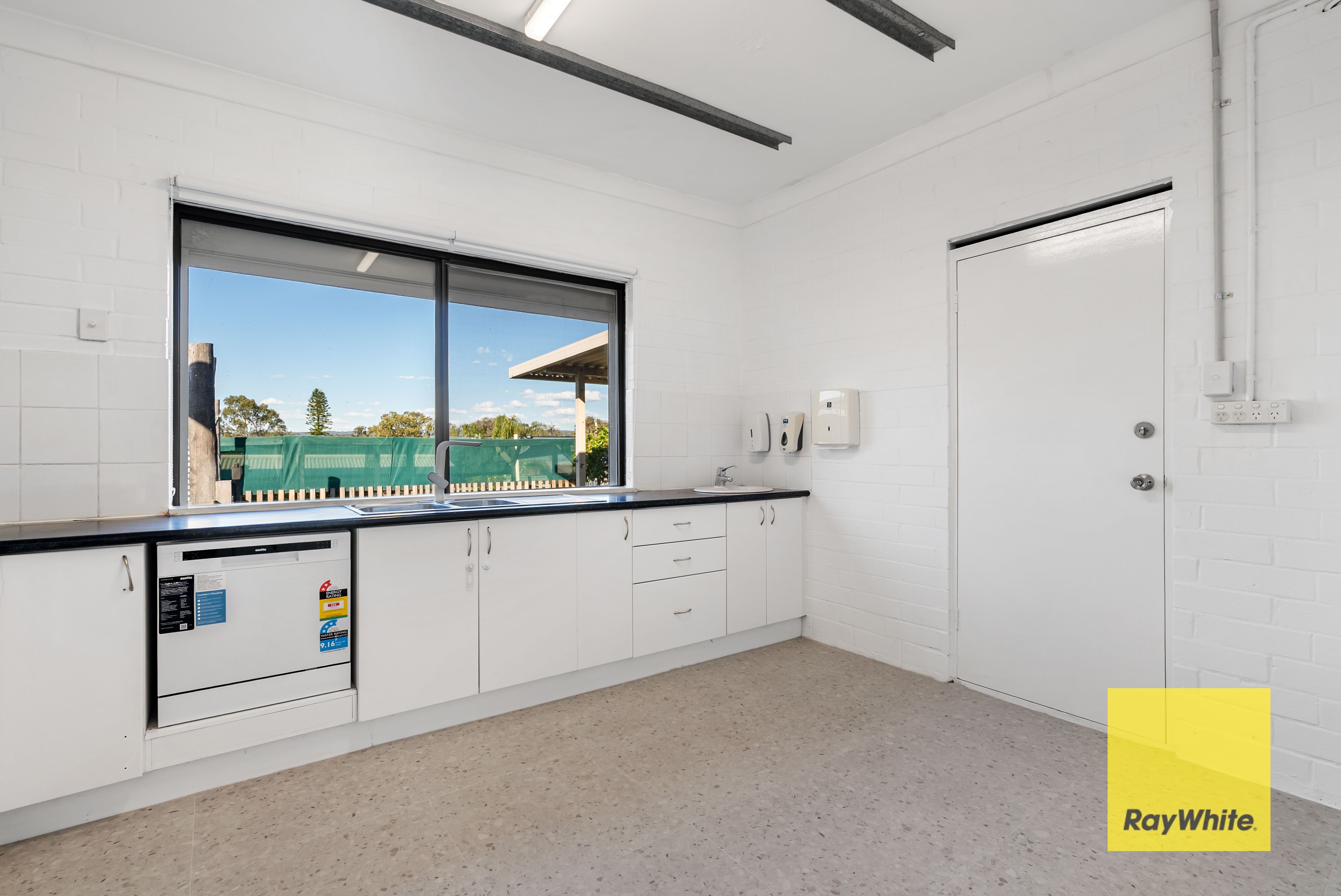 13 Merino Court (Back House), Thornlie, WA 6108