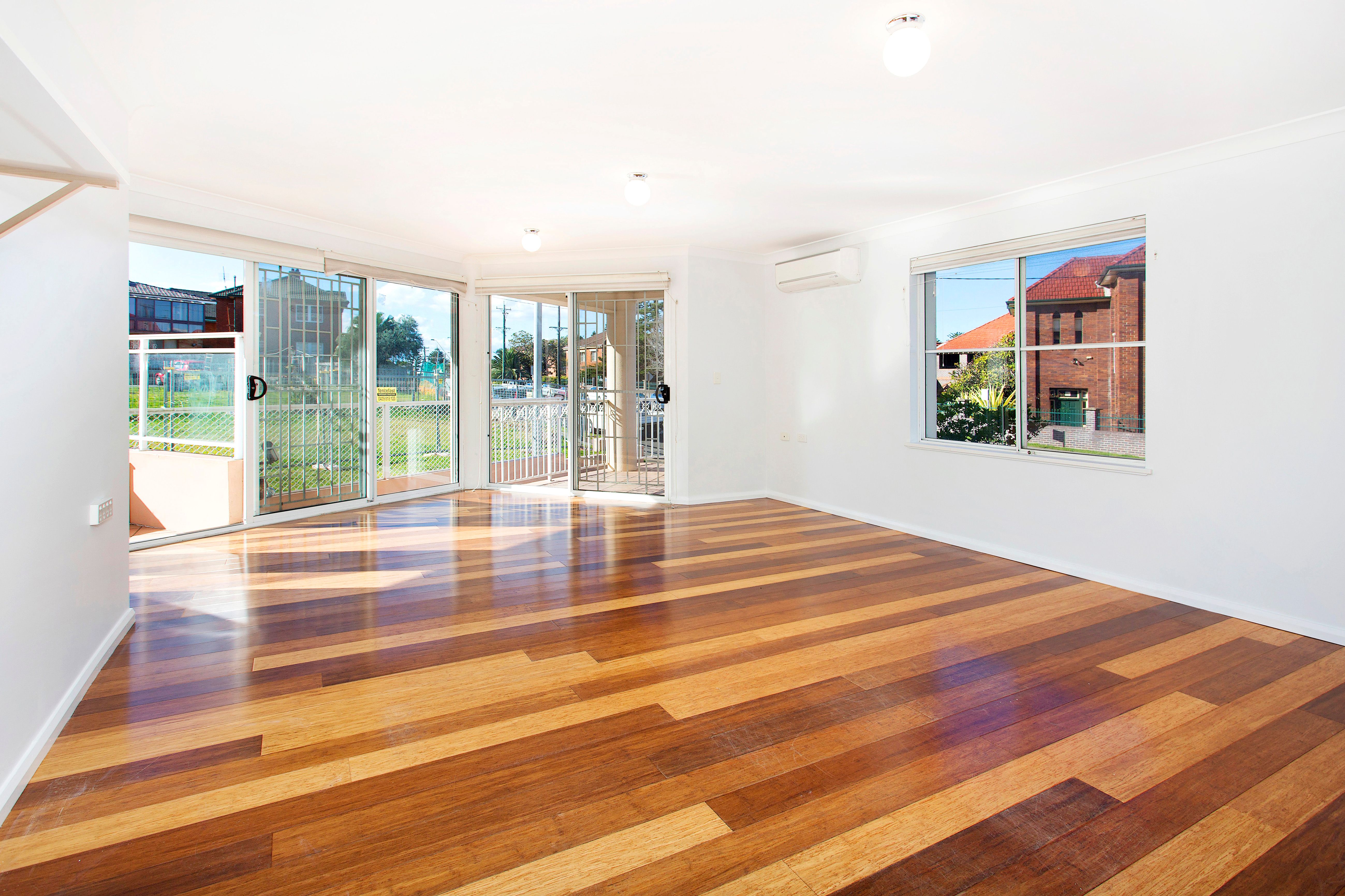 2/28A Harbour Street, Wollongong, NSW 2500
