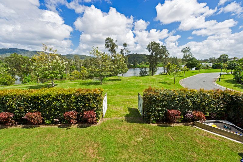 63 Graywillow Boulevard, Oxenford, QLD 4210