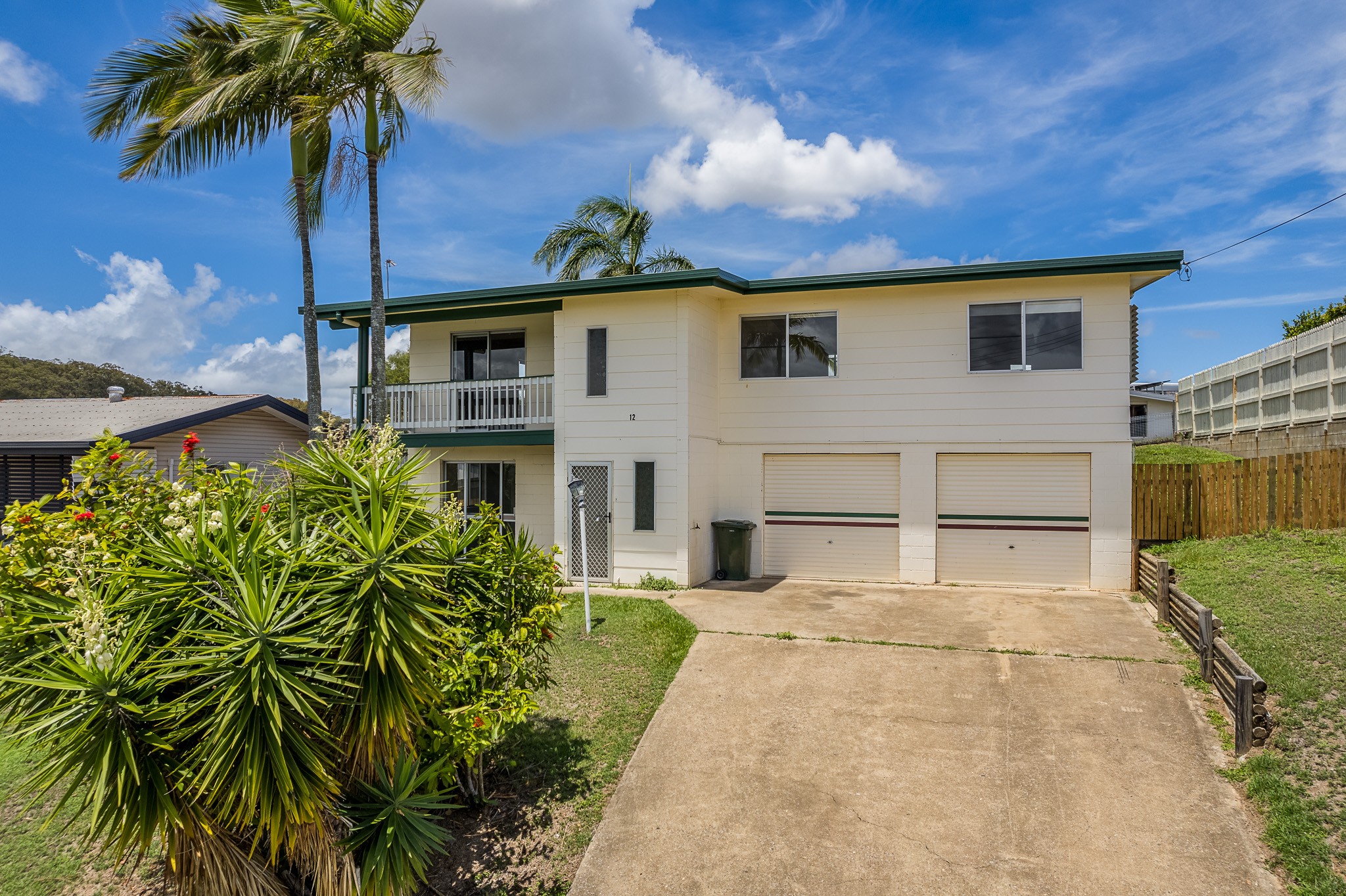 12 Coral Court, Kin Kora, QLD 4680