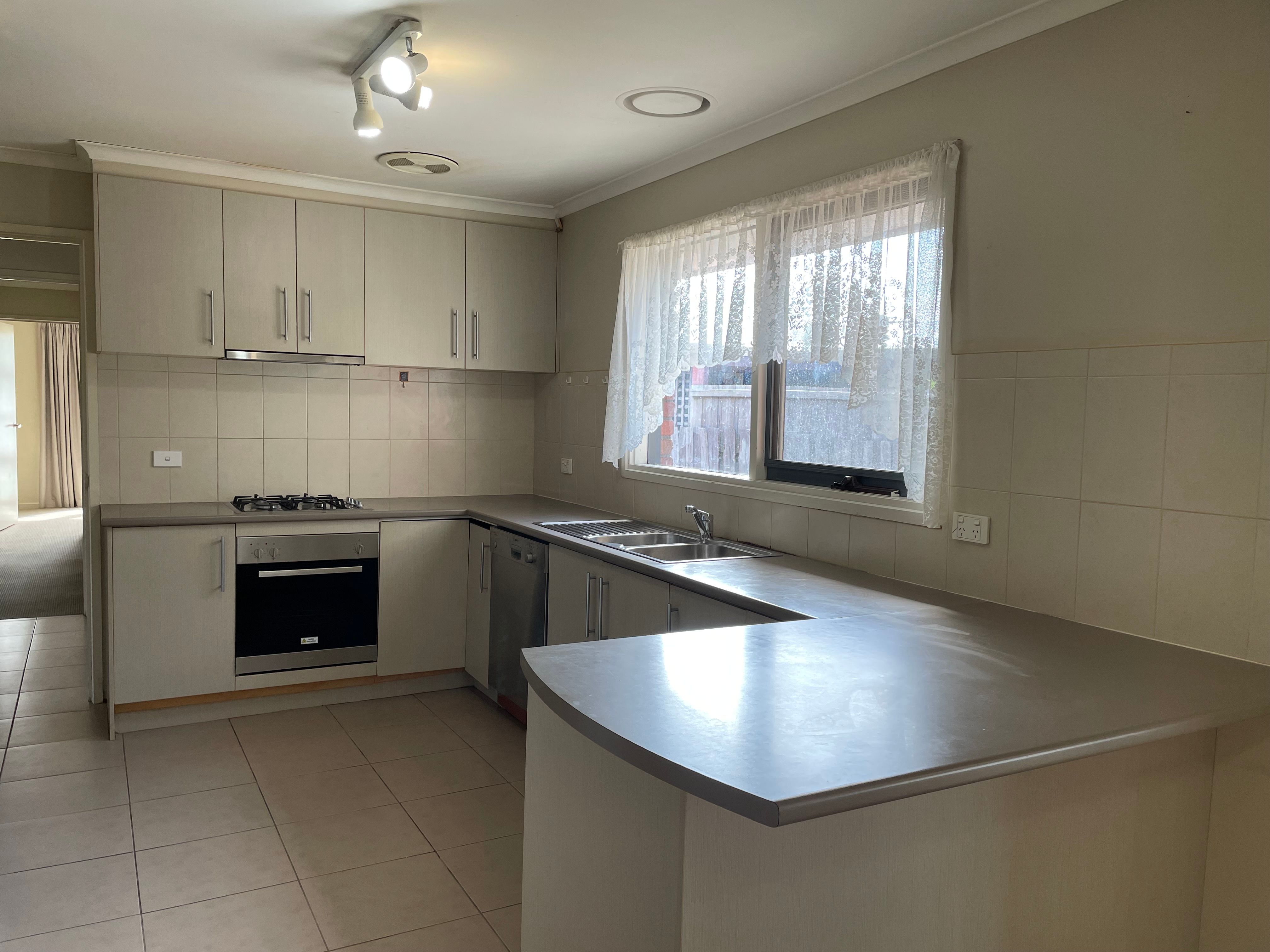 22 Camms Road, Cranbourne, VIC 3977