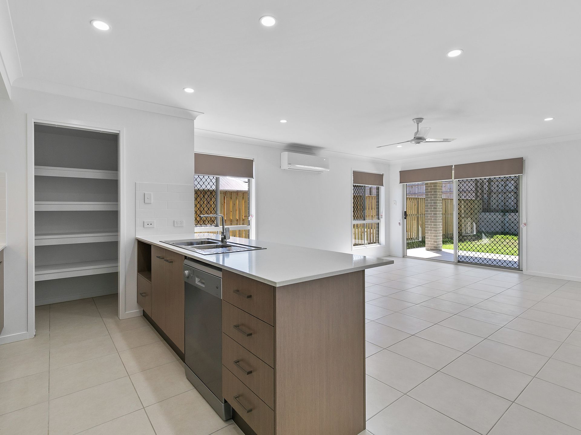 75 Carson Circuit, Mango Hill, QLD 4509