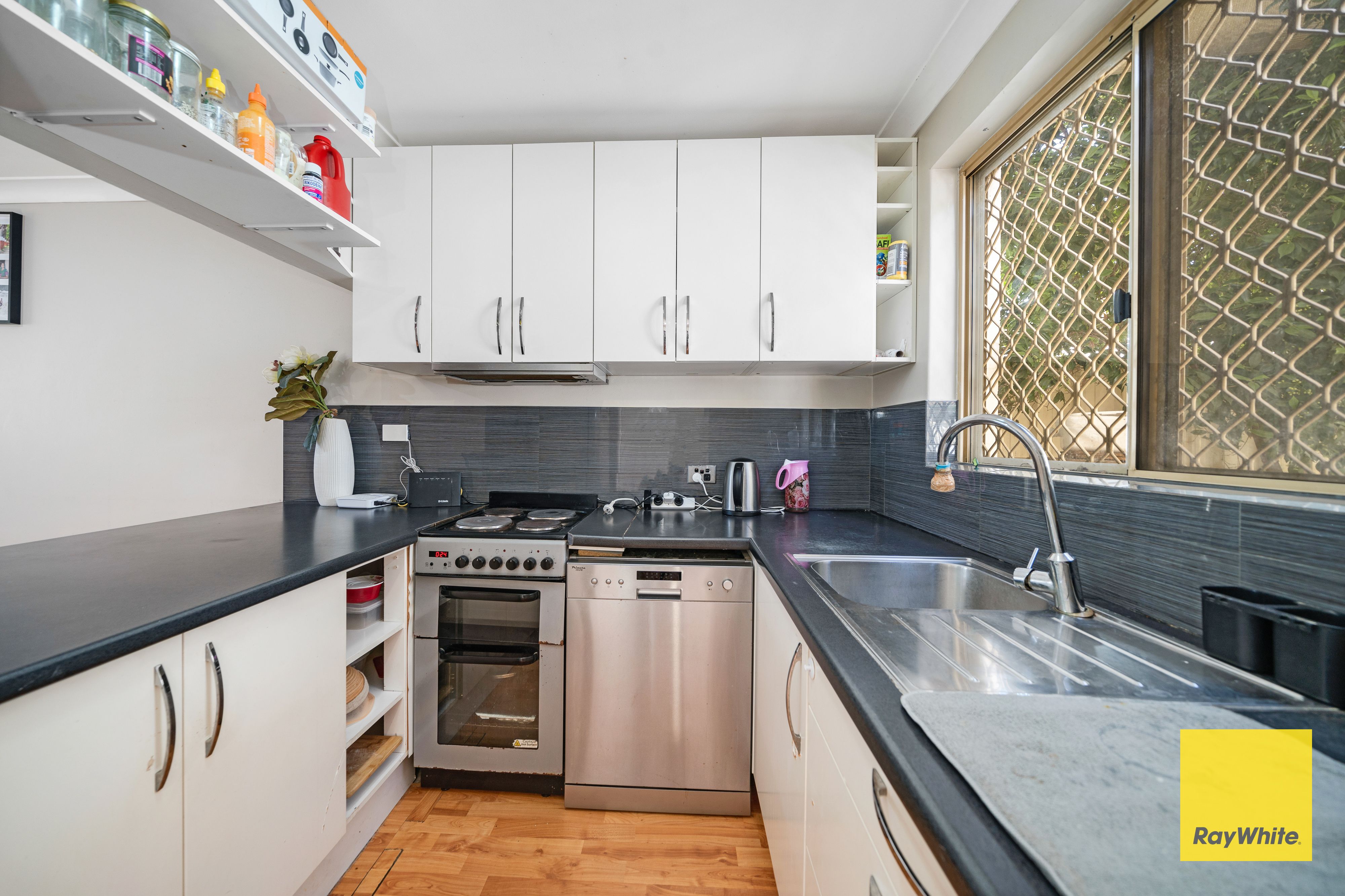 10/27 Mcgregor Street, Embleton, WA 6062