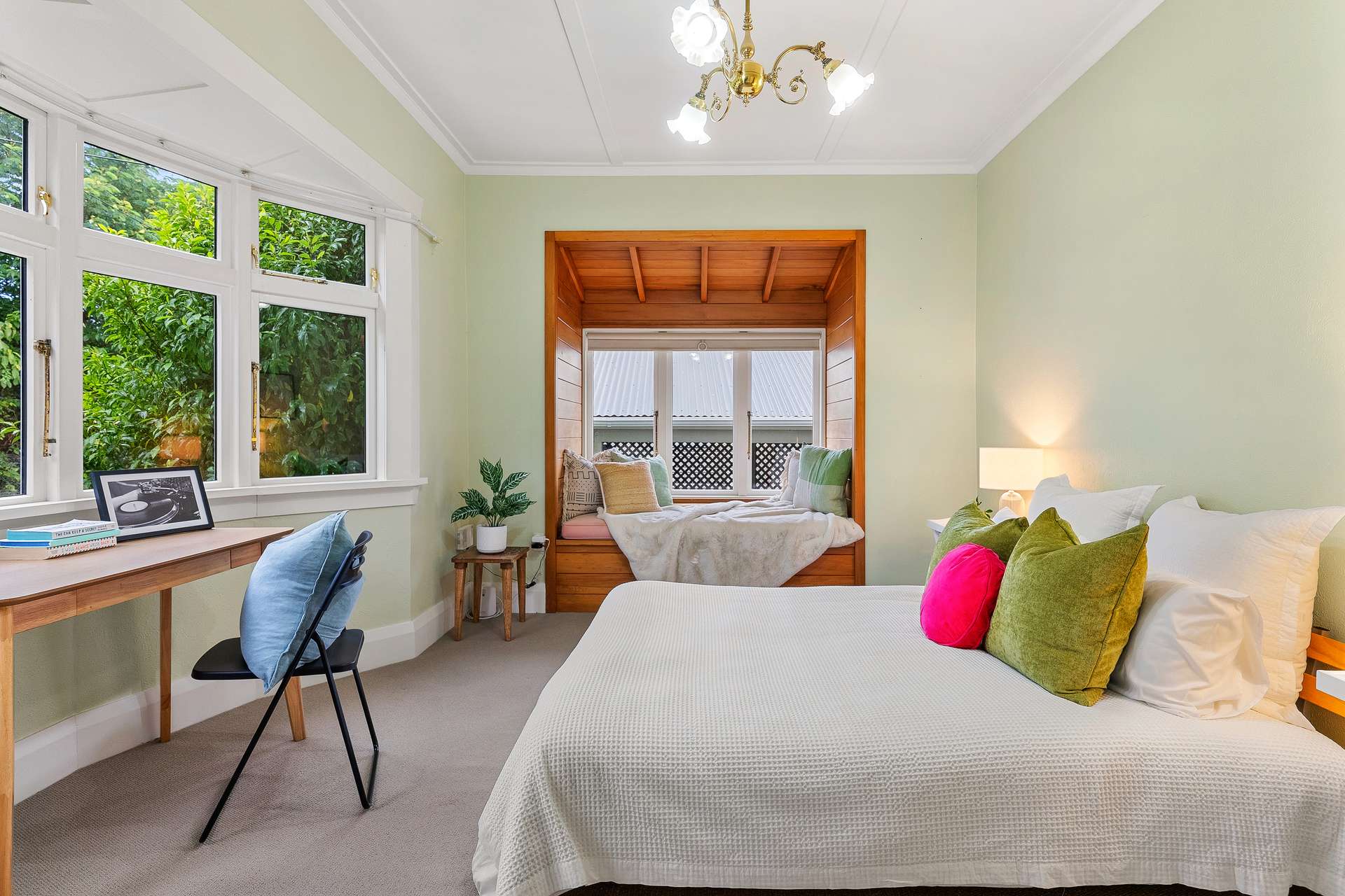 77 Beauchamp Street photo 15