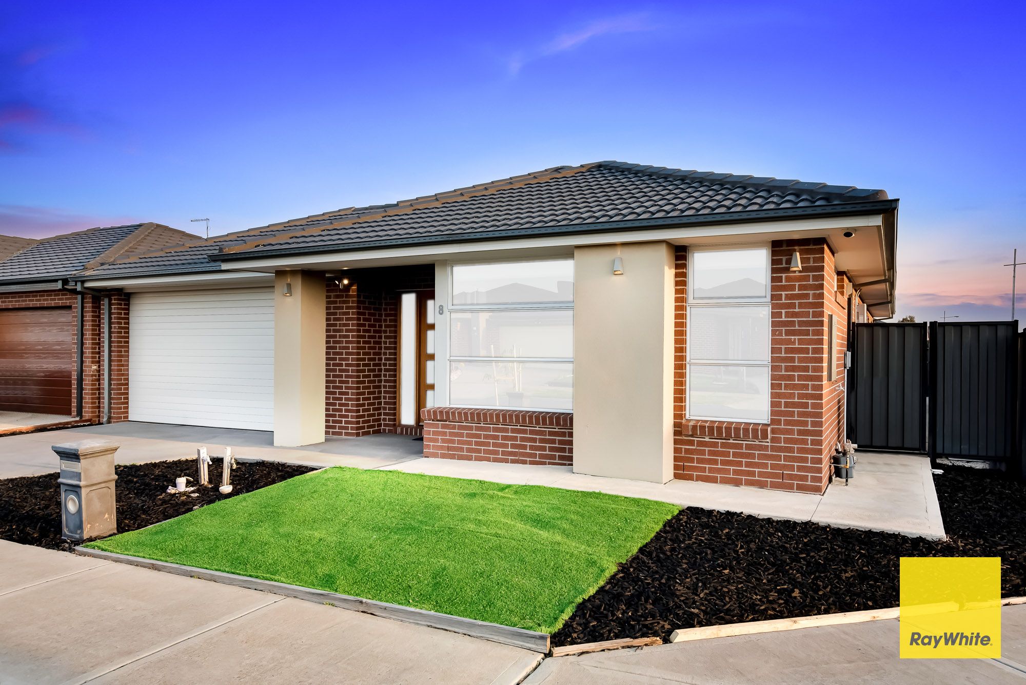 8 Hillcrest Parade, Tarneit, VIC 3029