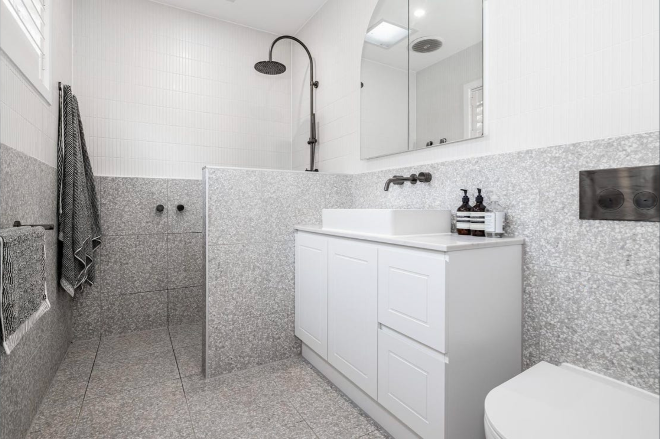 116 Boundary Road — photo 7 of 11