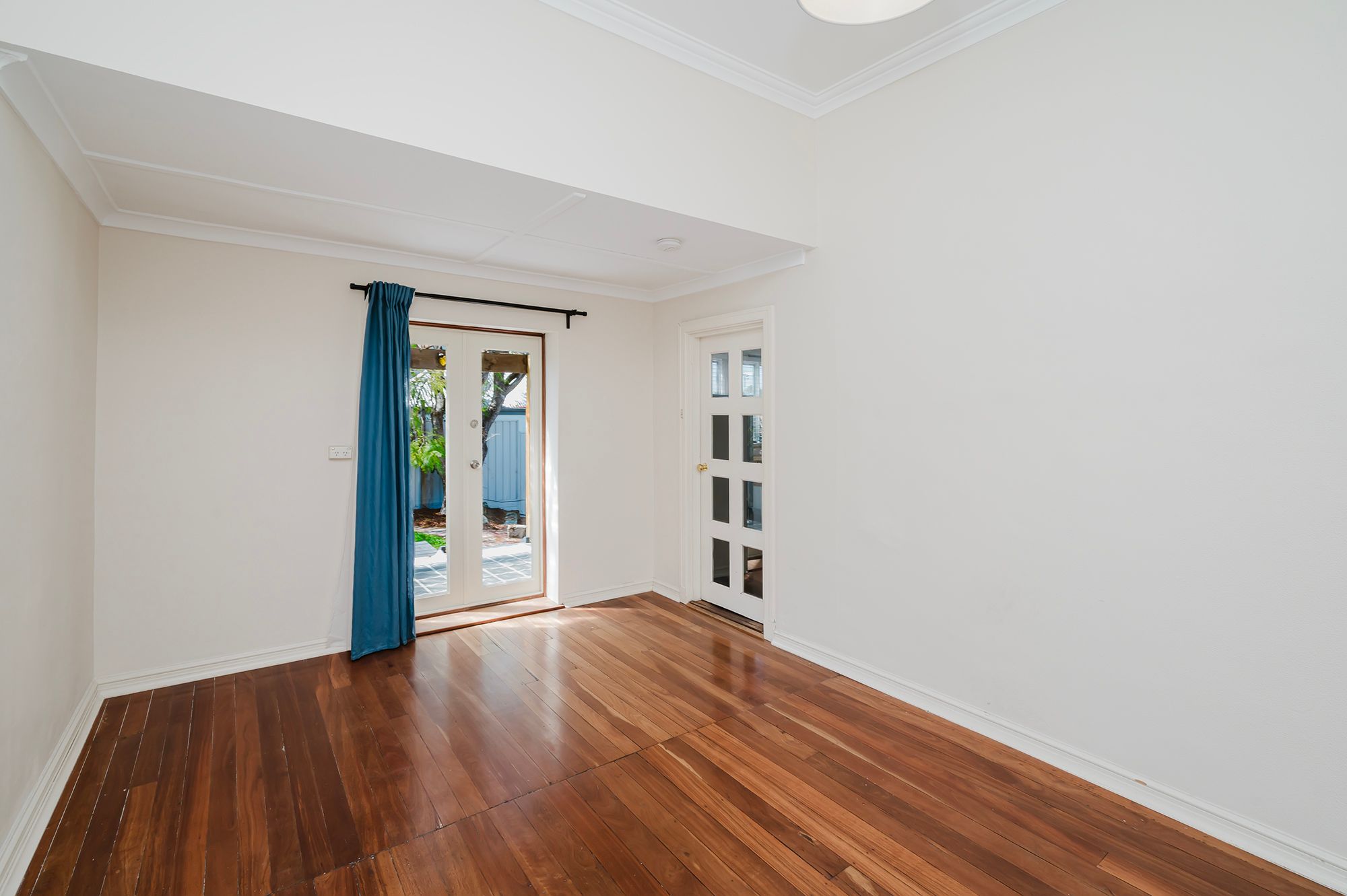 108 Crawford Road — photo 5 of 27