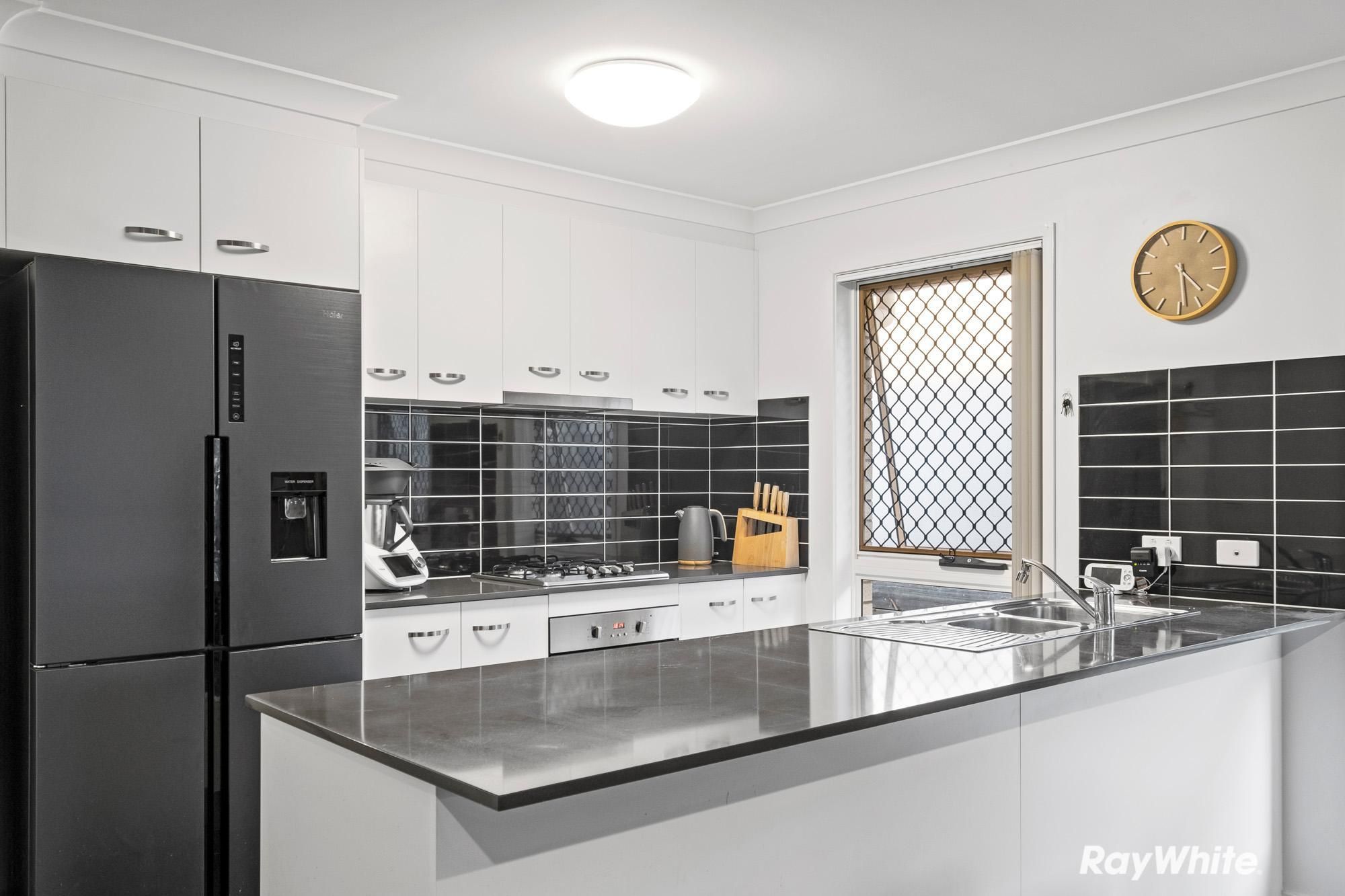 18 Carpenter Street, Yarrabilba, QLD 4207