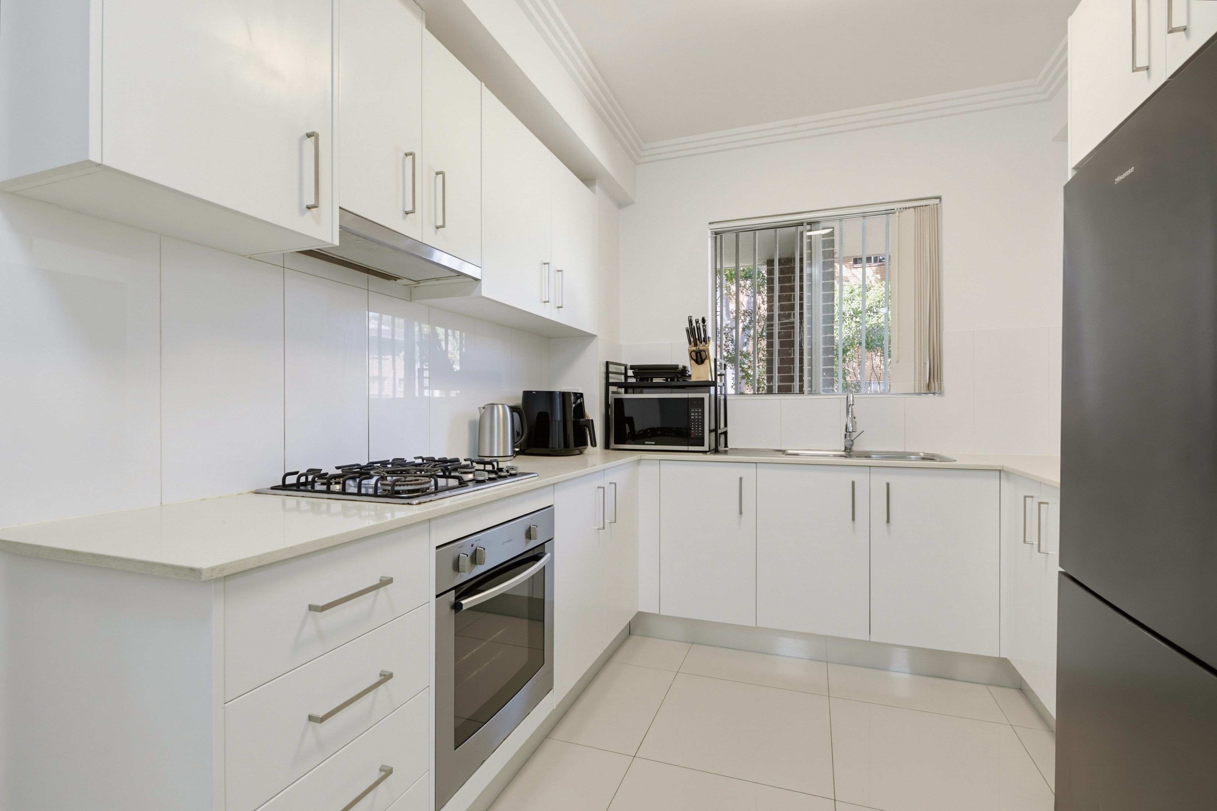 2/61-65 Cairds Avenue — photo 5 of 8