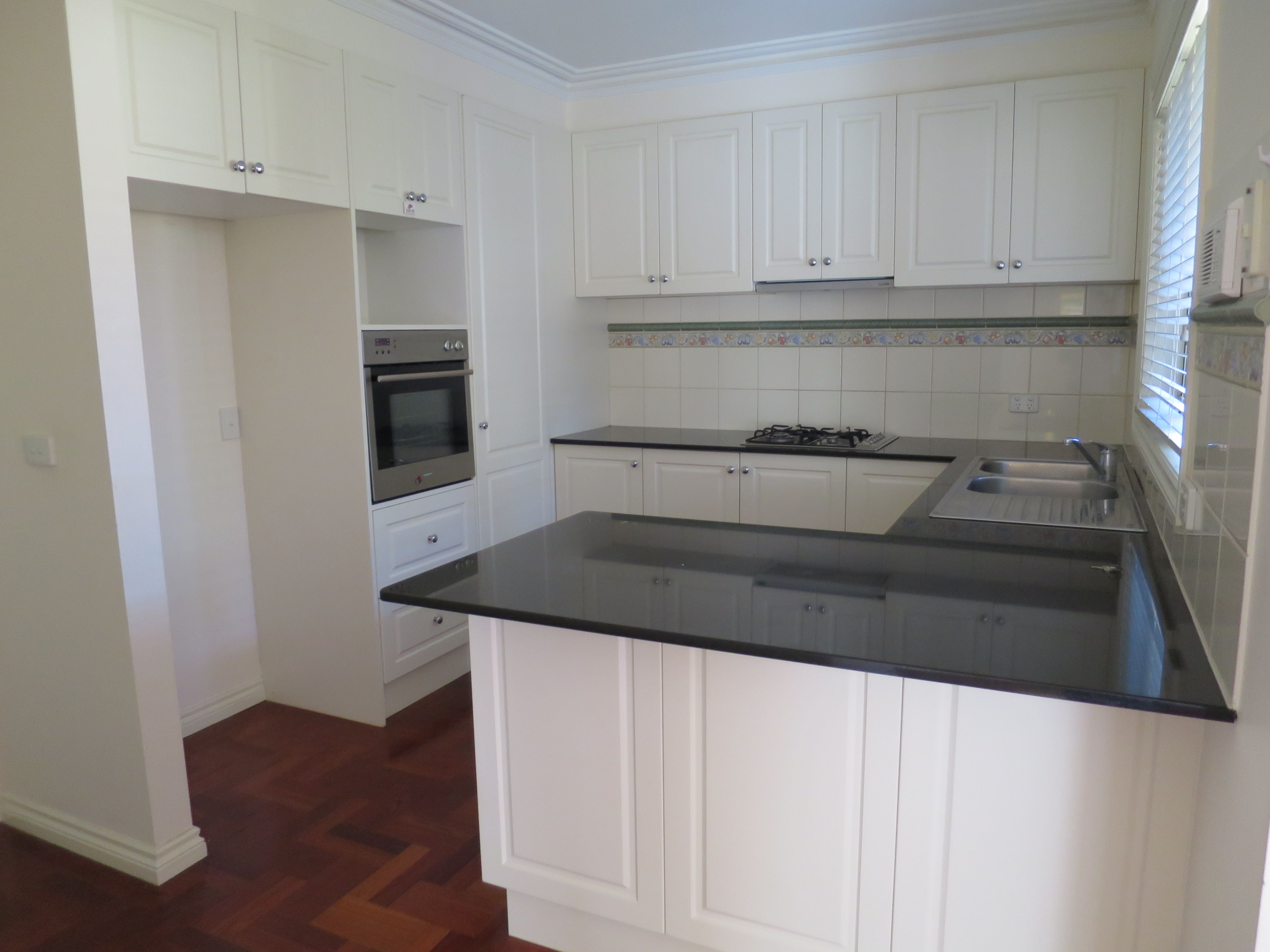 2/13 Heath Avenue, Oakleigh, VIC 3166