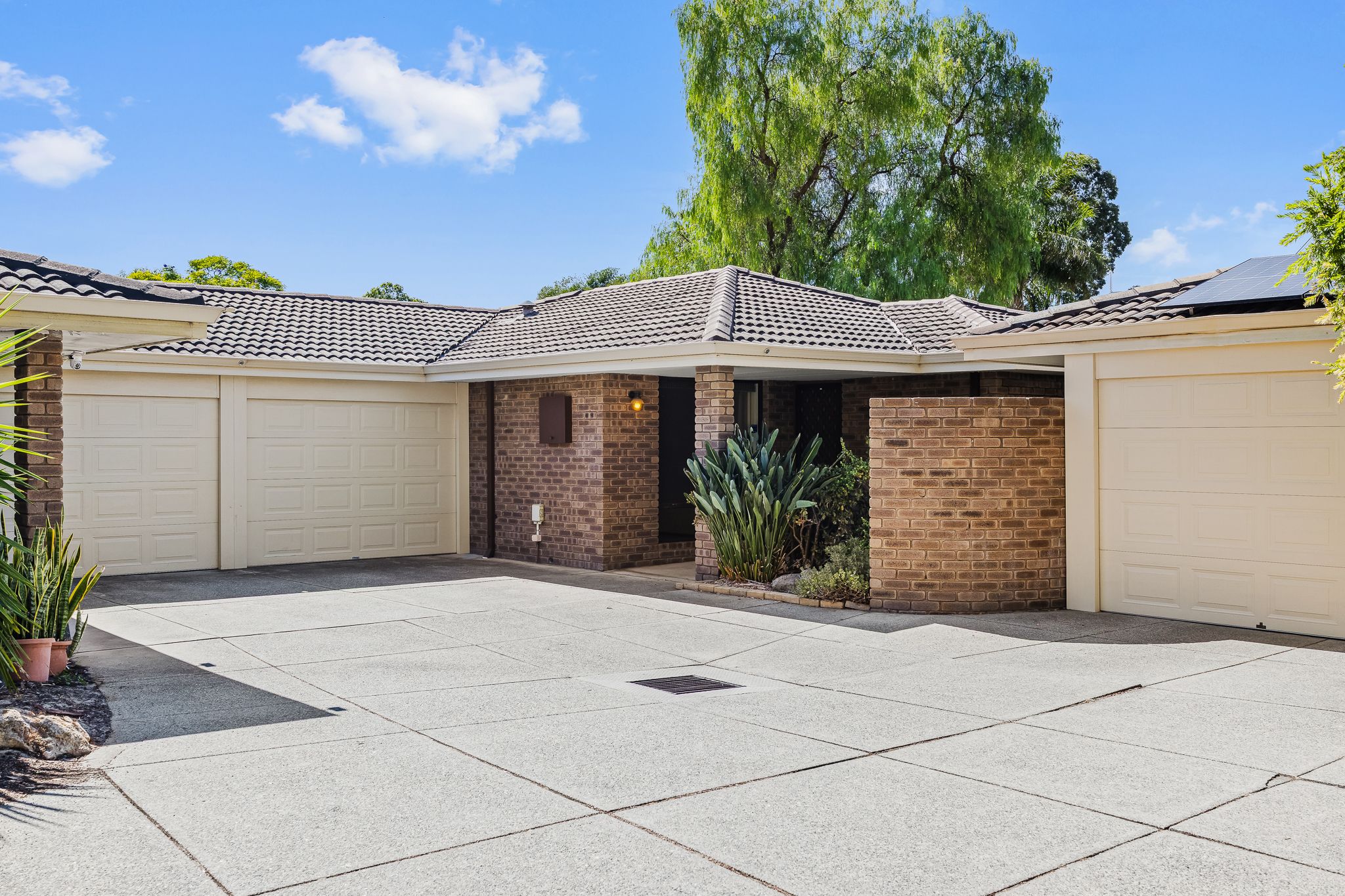 2/17 Fitzroy Road, Rivervale, WA 6103