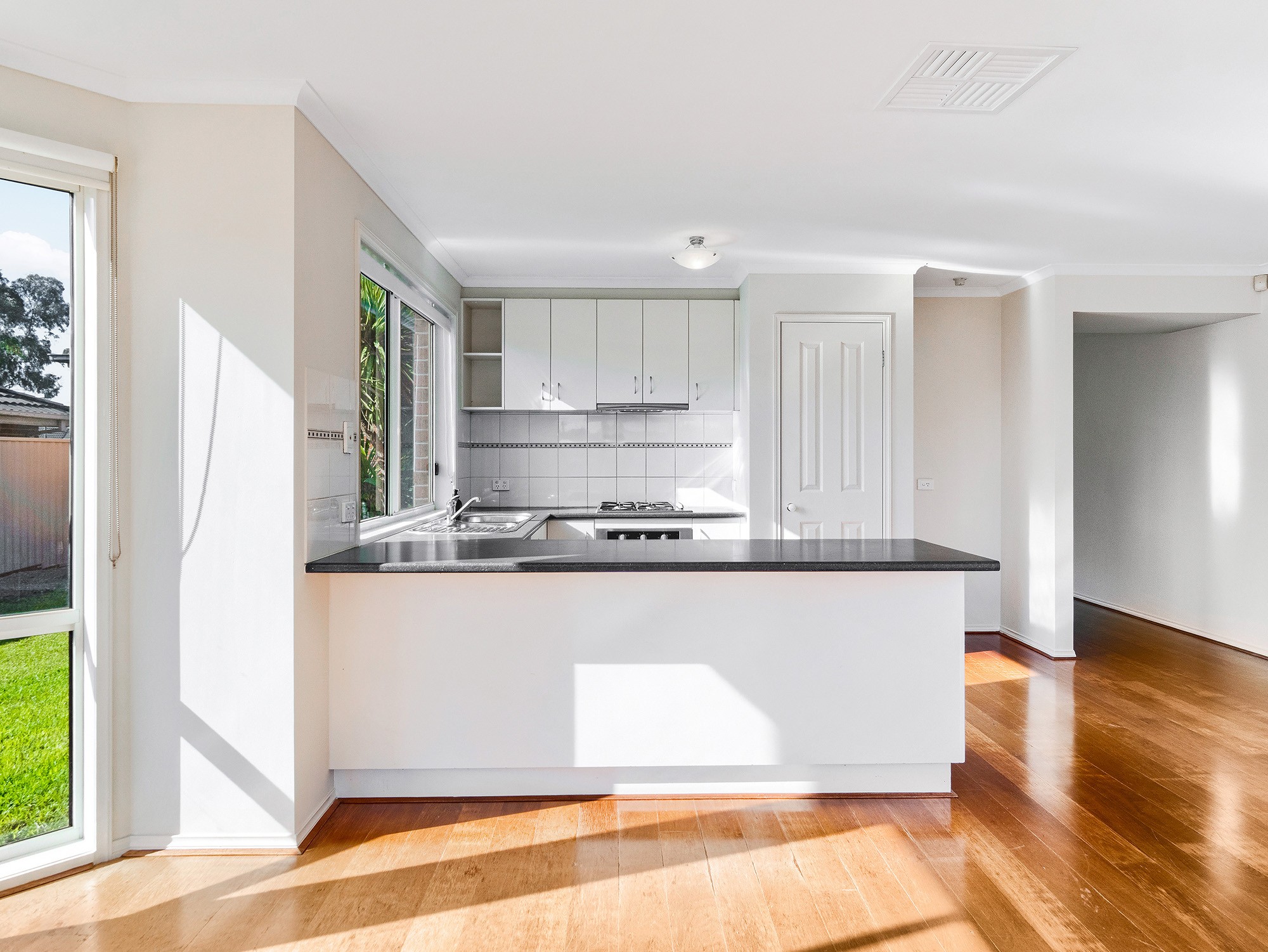 12 Cardiff Grove, Cranbourne East, VIC 3977