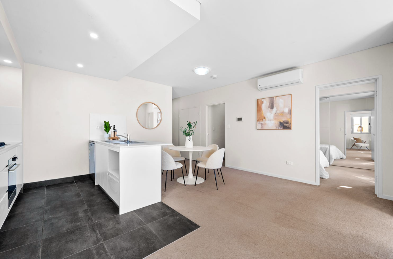 408/33 Simon Street — photo 6 of 12