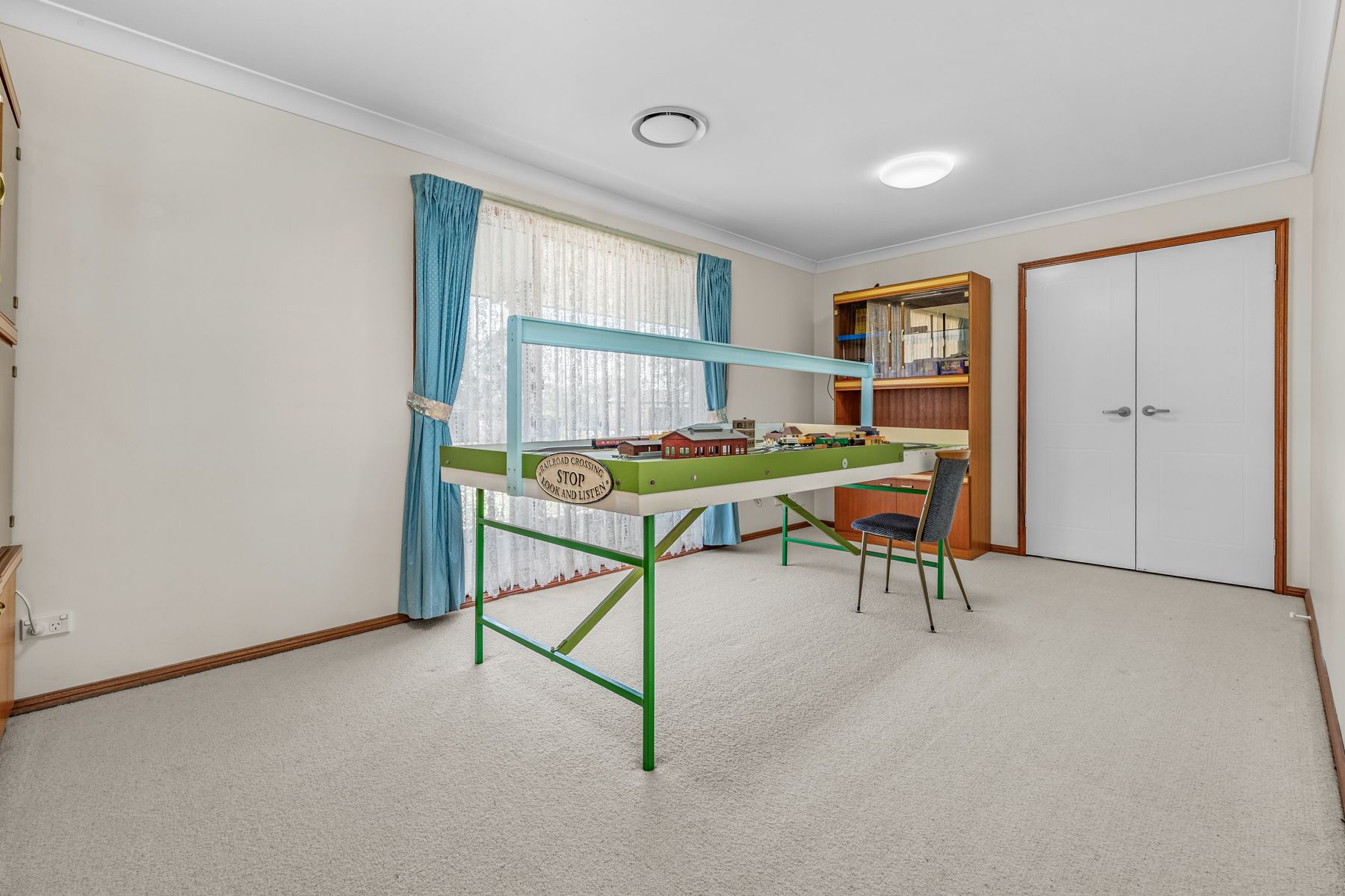 31 Wilkinson Boulevard — photo 12 of 30