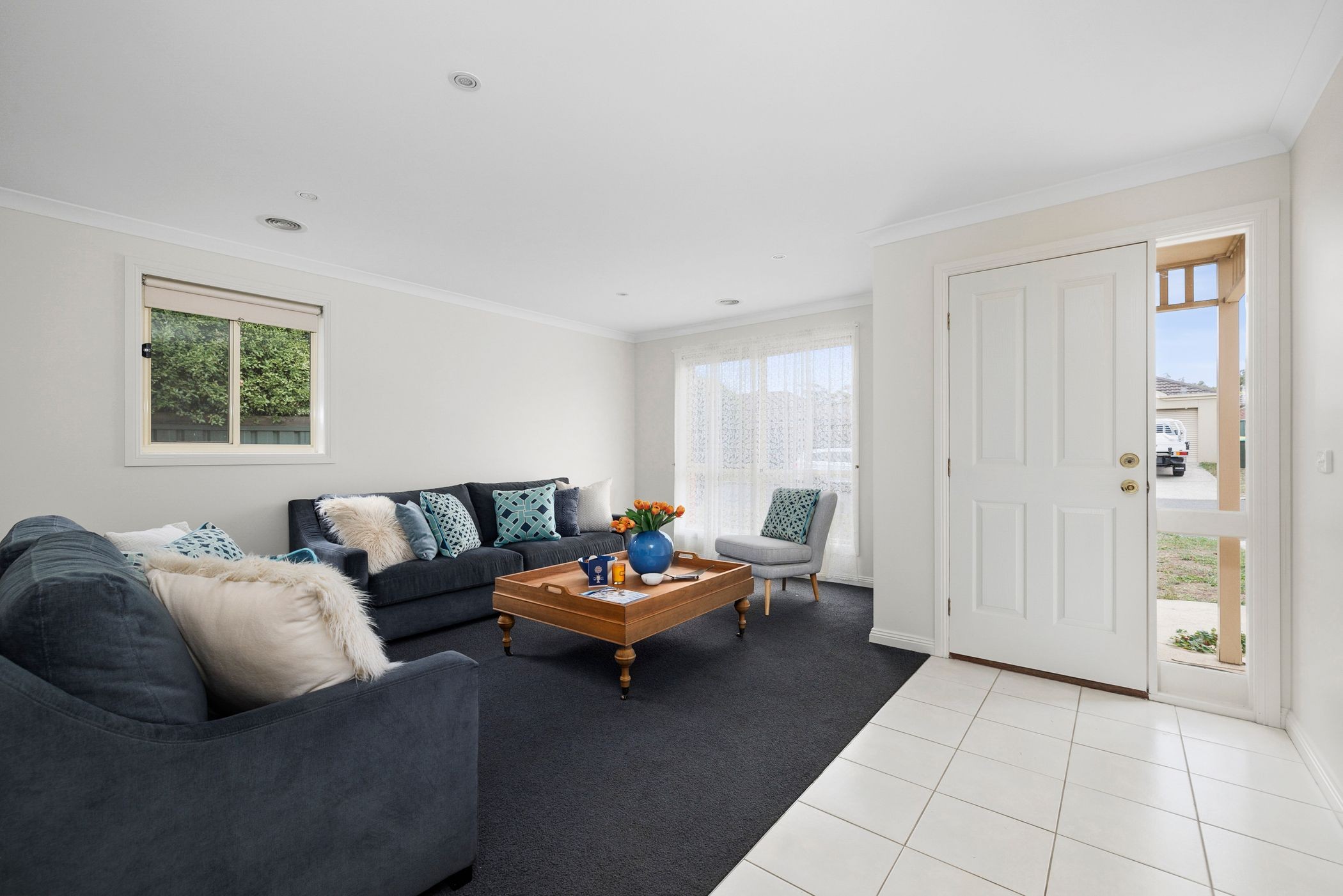 8 St Clare Avenue, Lake Gardens, VIC 3355