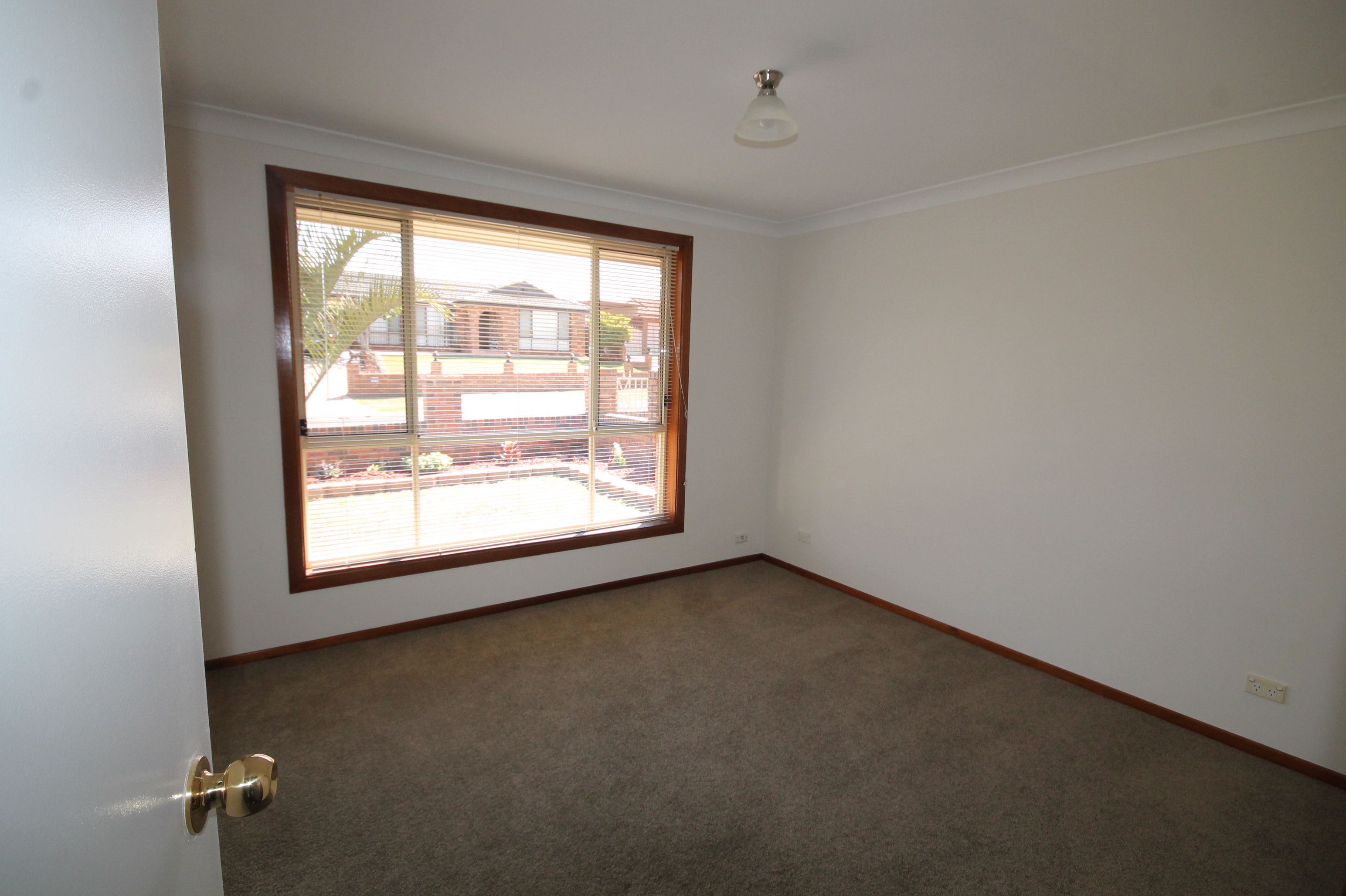 13 Seaeaggle Crescent, Green Valley, NSW 2168