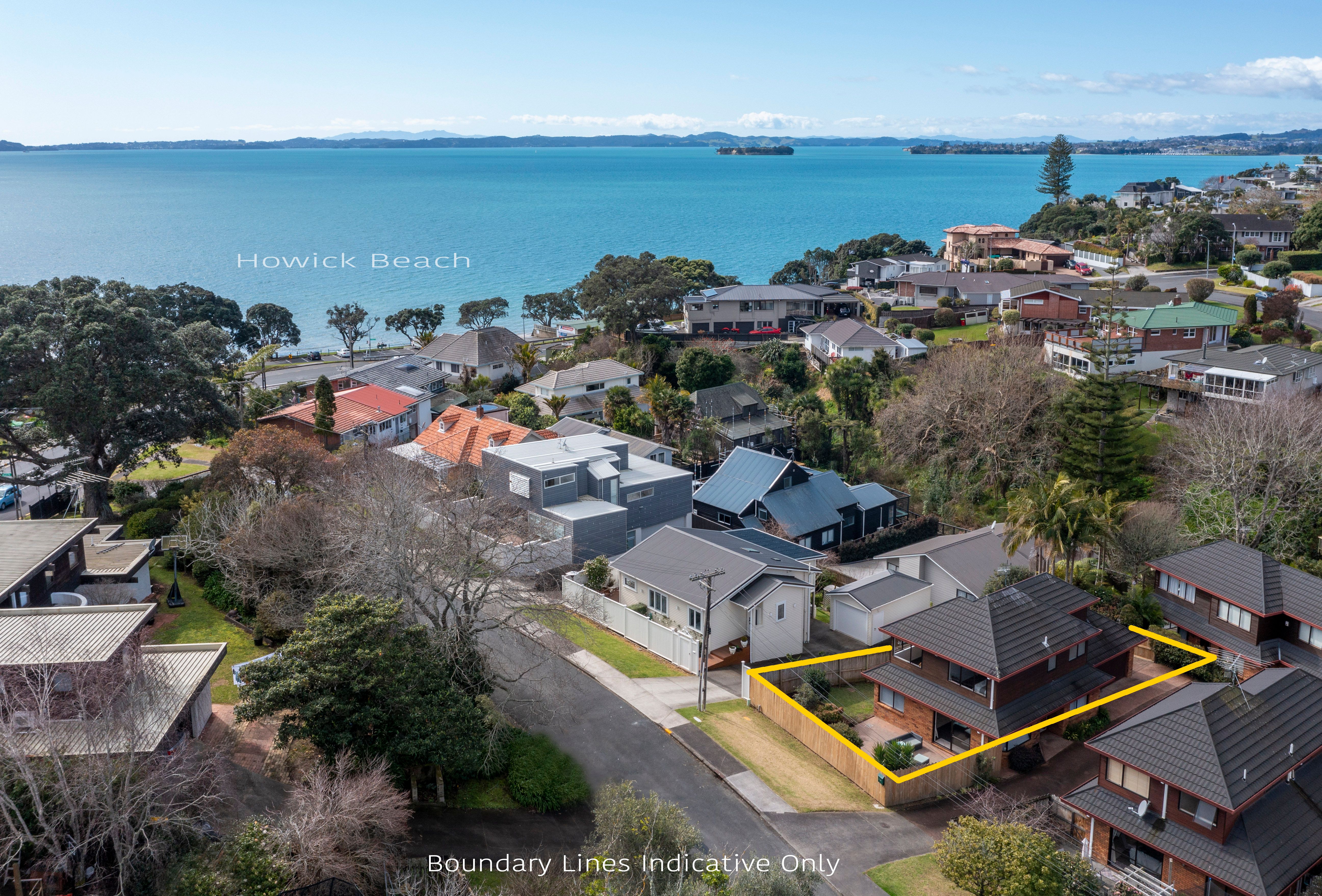 1/27 Luplau Crescent, Cockle Bay, Manukau City