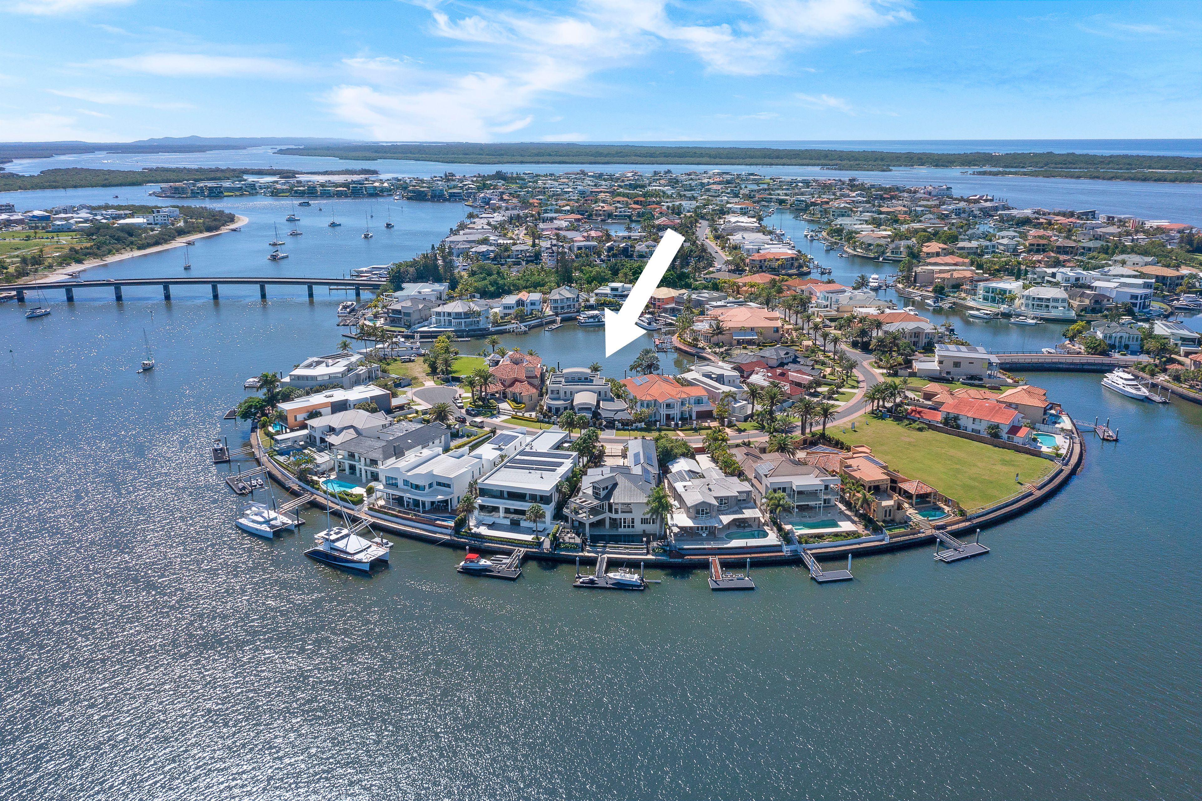 35 Brittanic Crescent, Sovereign Islands, QLD 4216 Sold House Ray