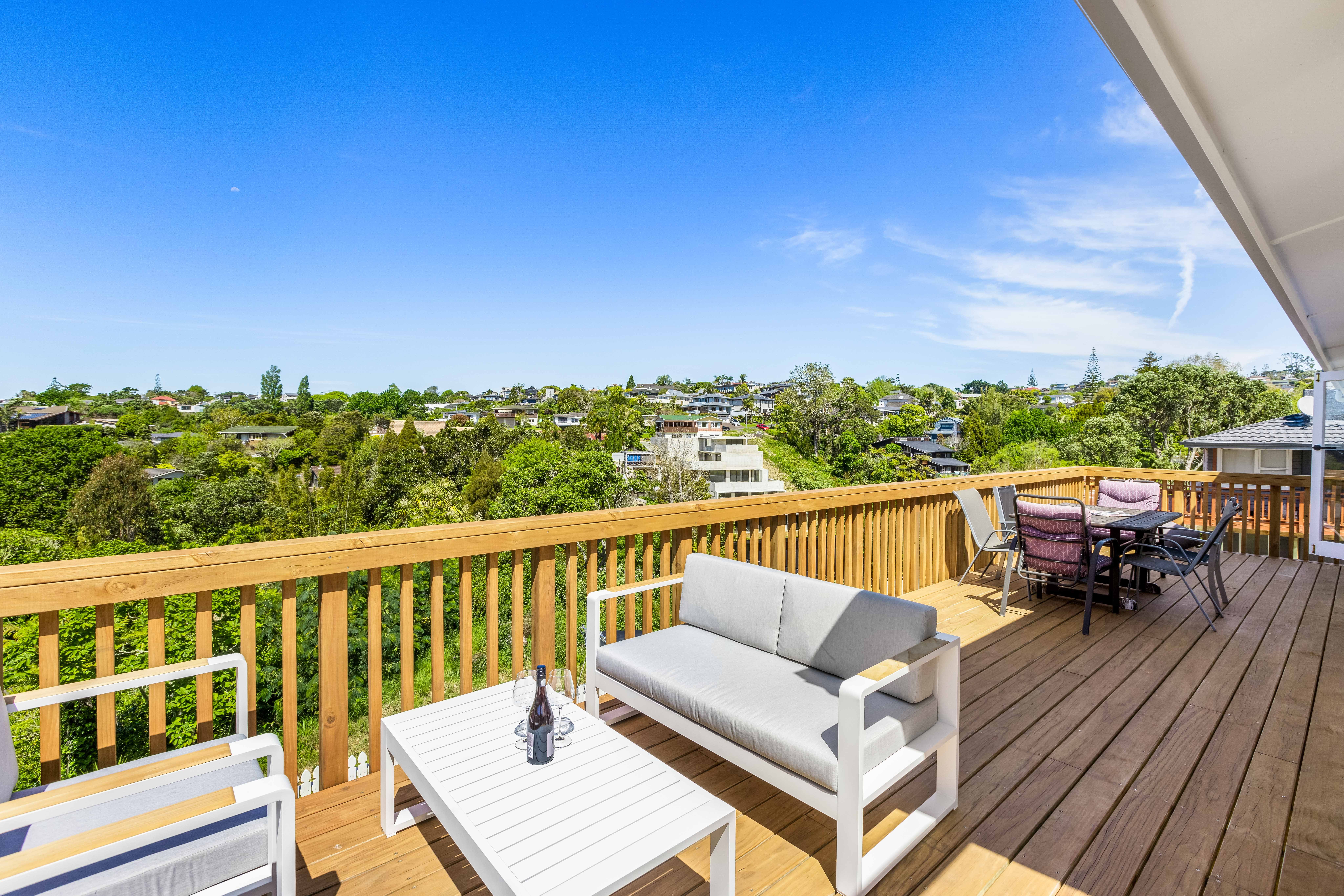38 Colmar Road, Mellons Bay, Manukau City