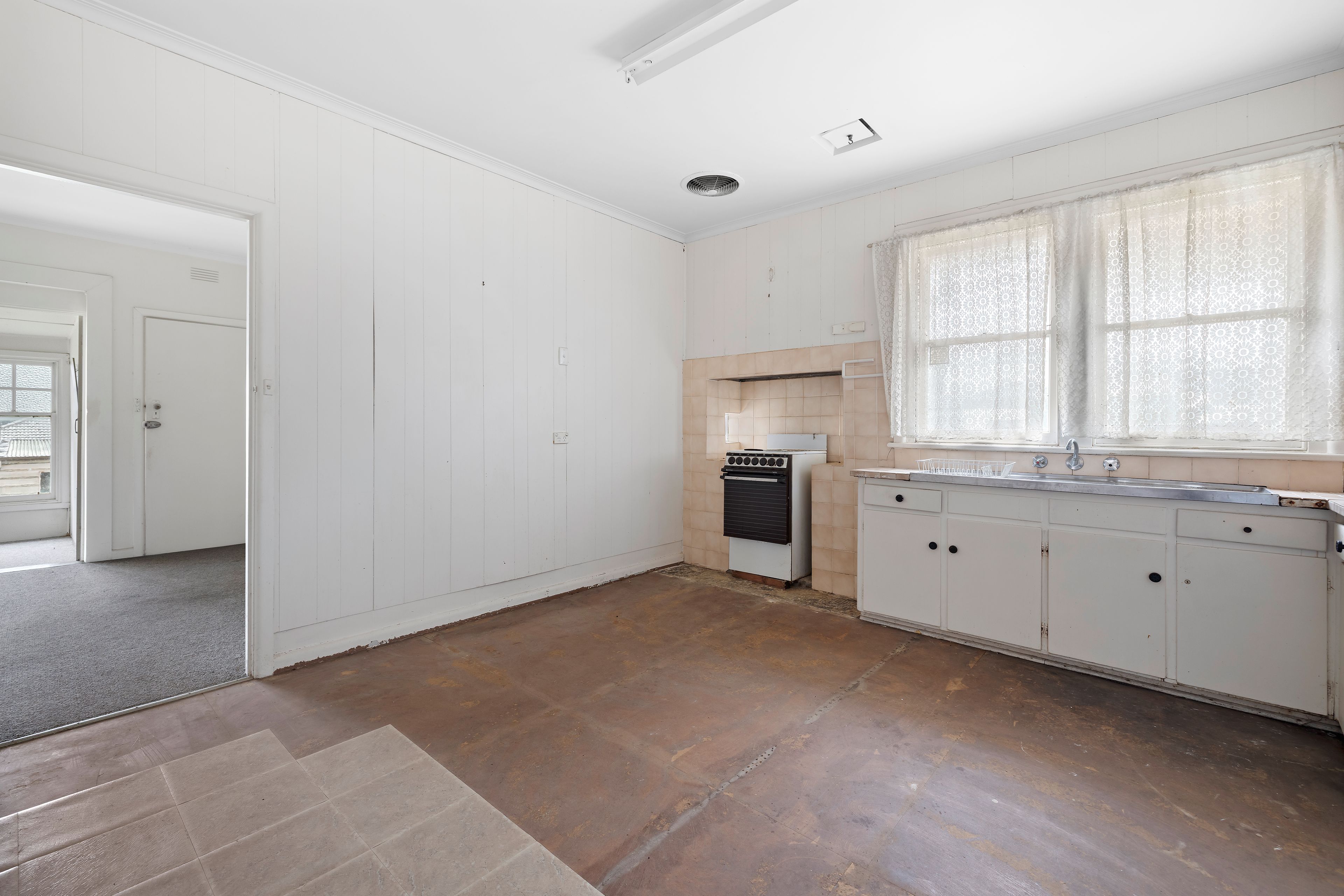 28 Nepean Highway — photo 12 of 20