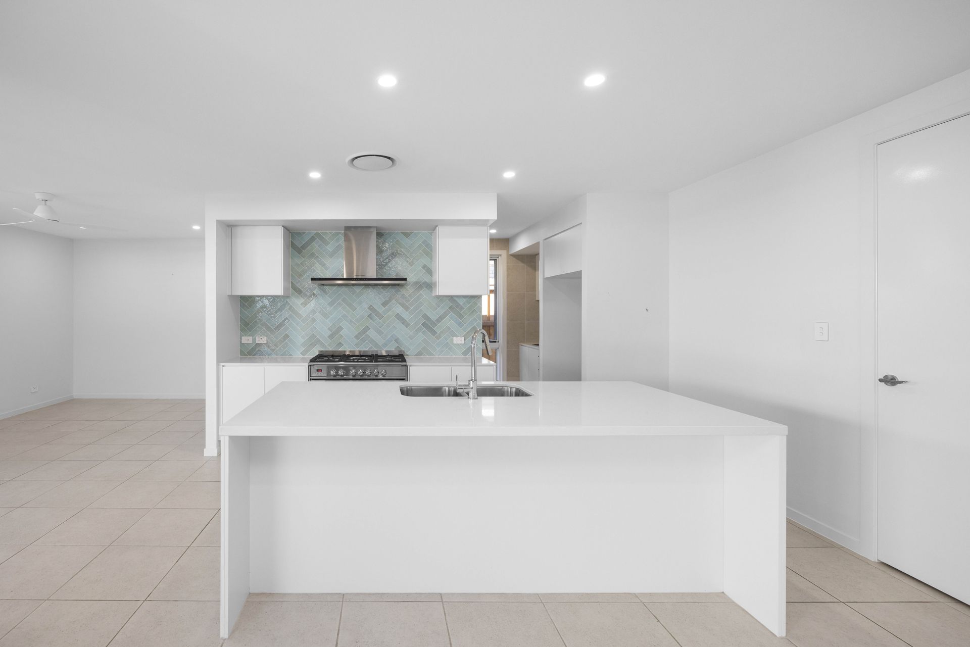 5 Peace Street, Palmview, QLD 4553