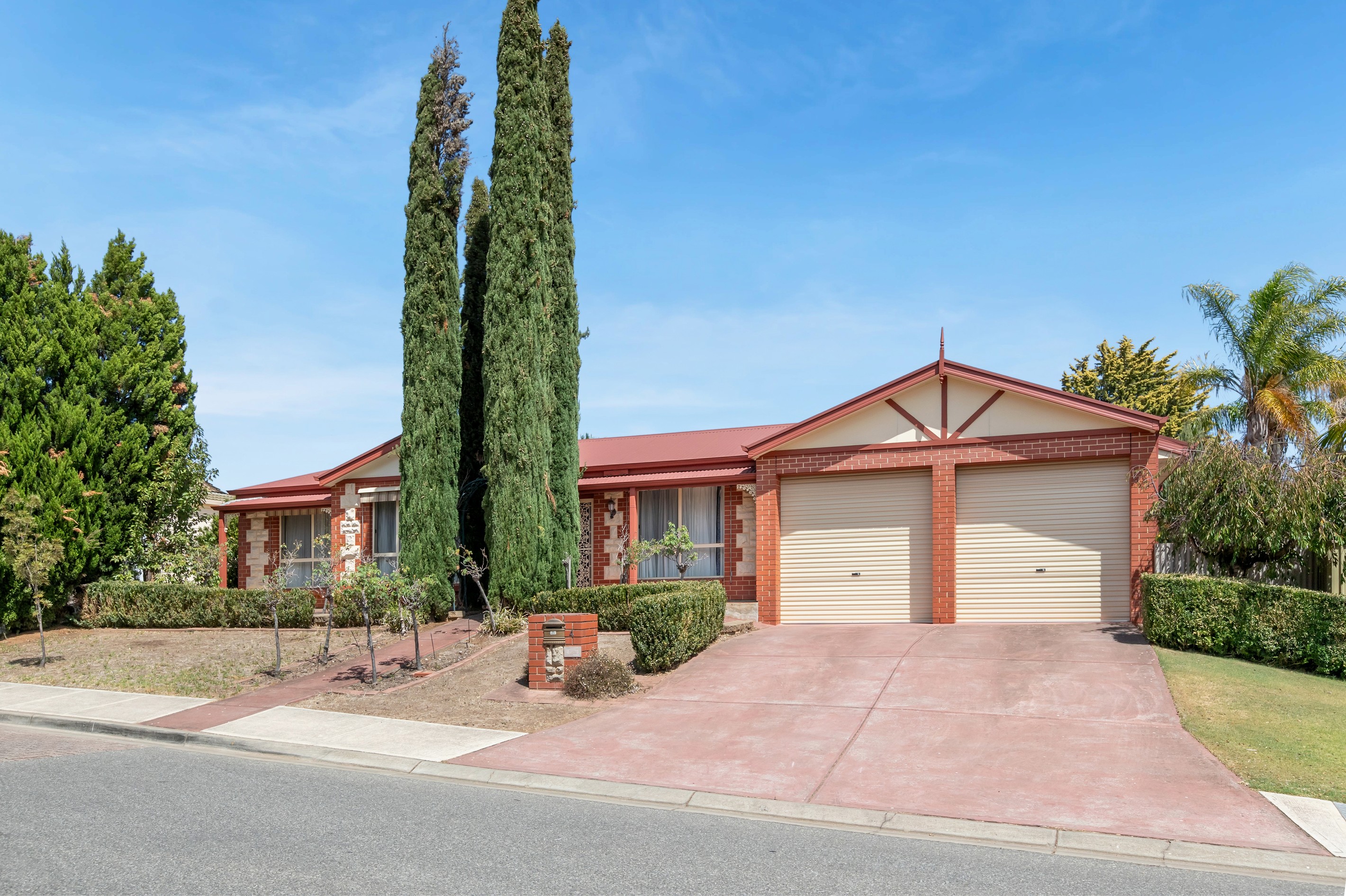 4 Christiana Crescent, Wynn Vale, SA 5127