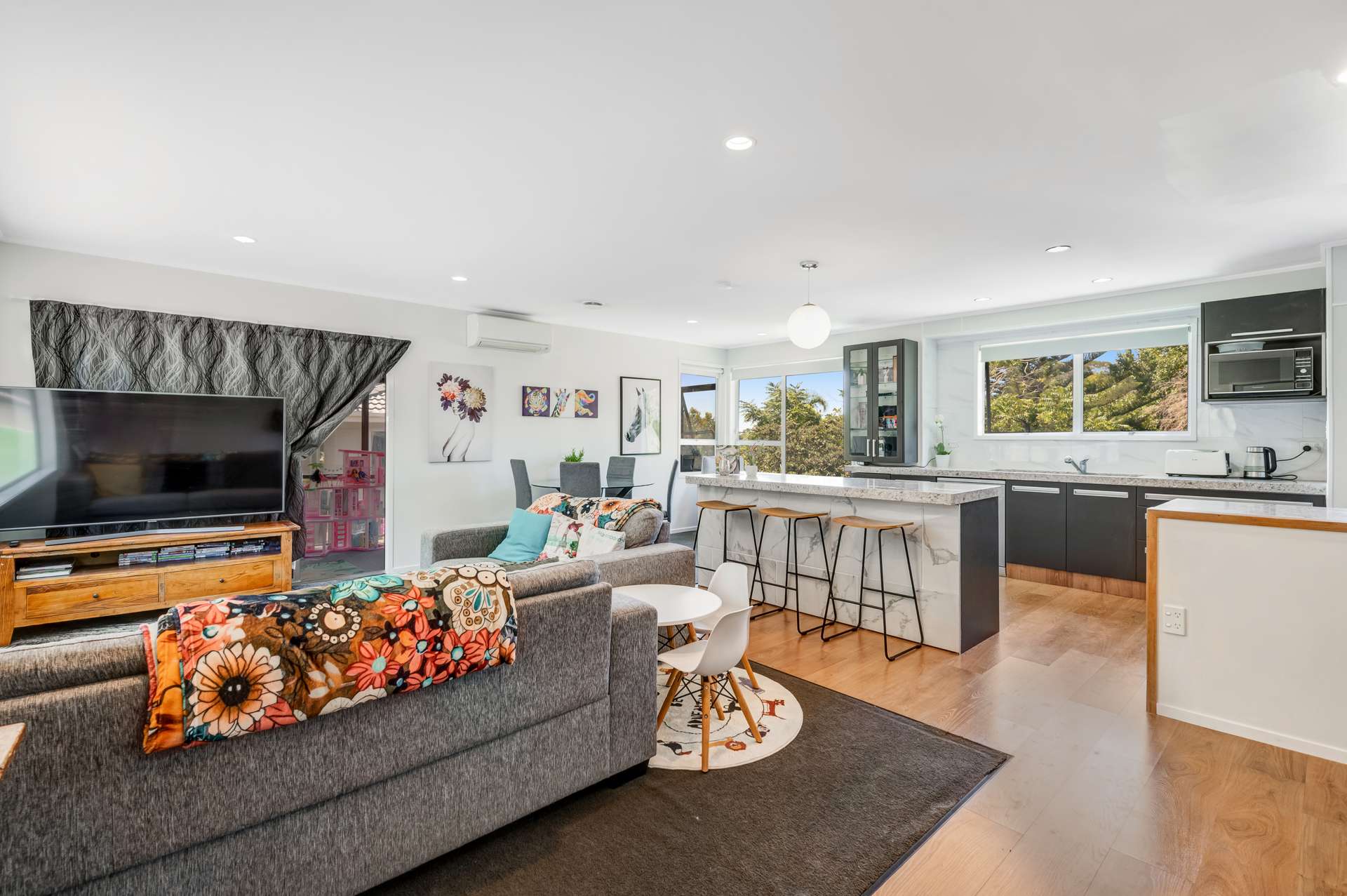 12 Airey Place photo 20