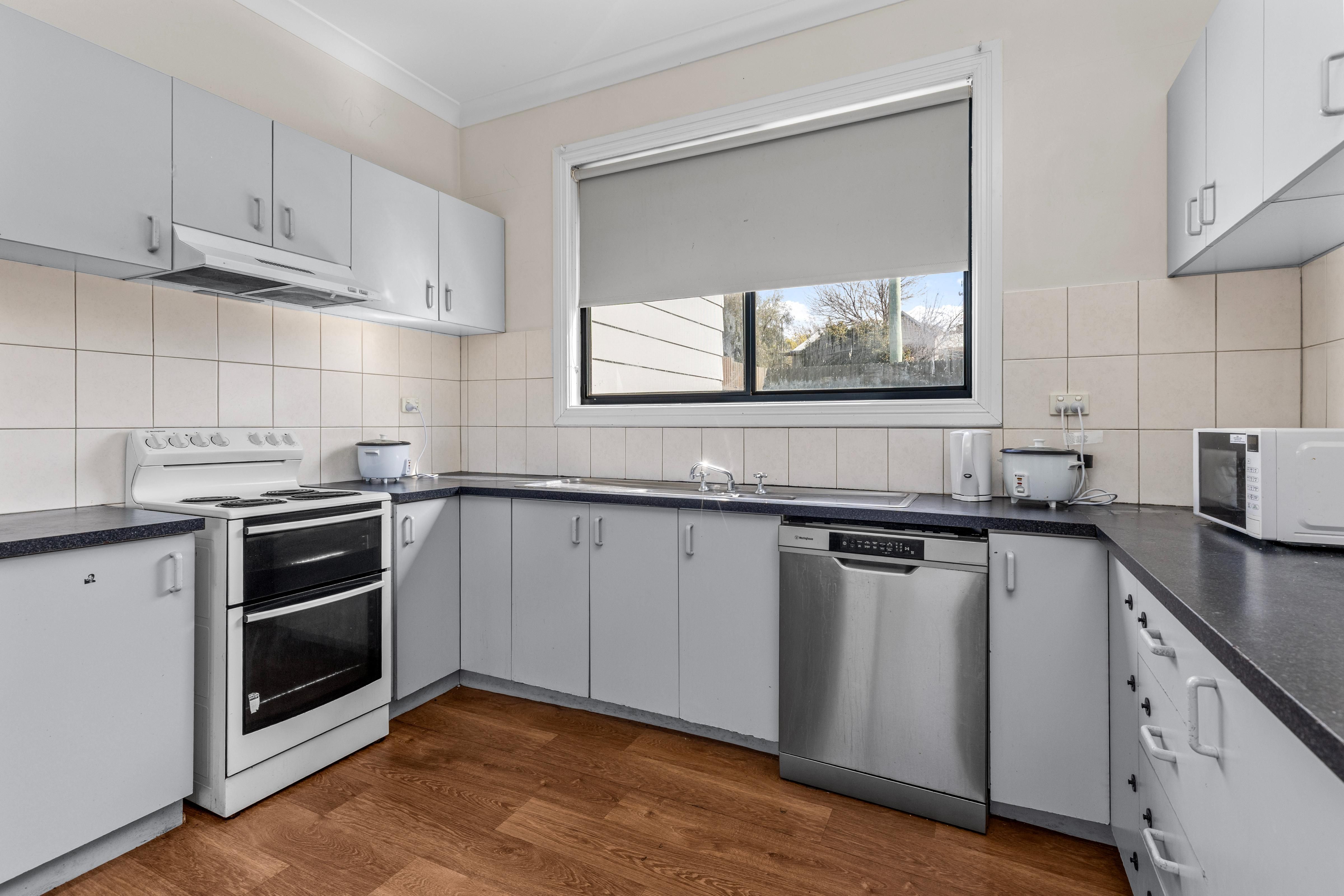 25 Thomas Street, Junee, NSW 2663